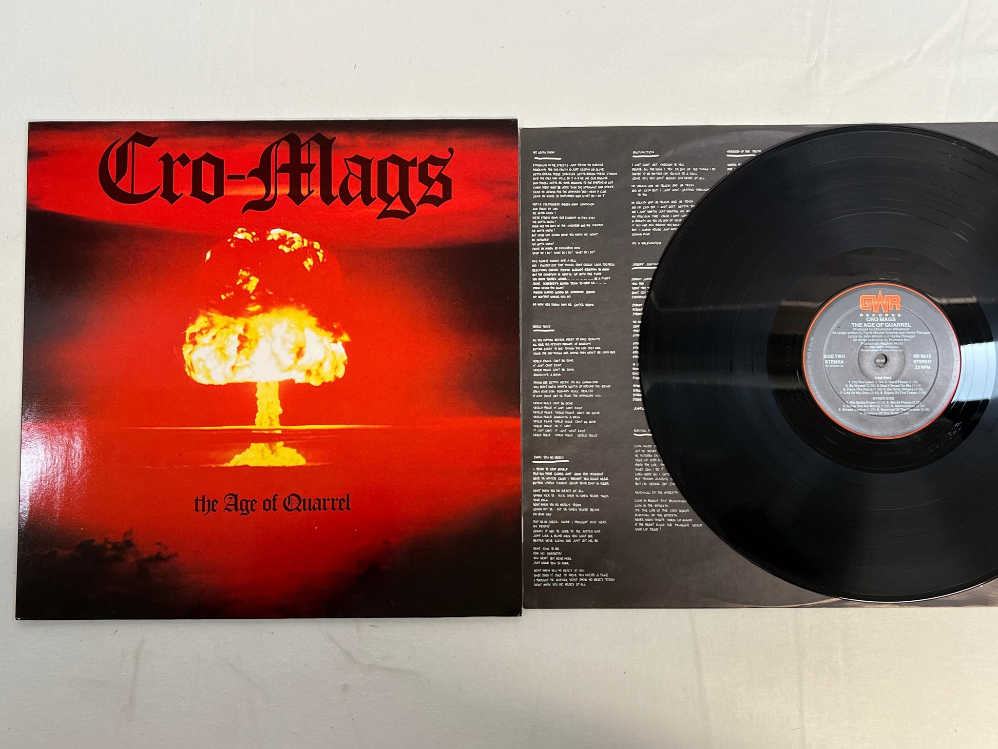 Omslagsbild för skivan CRO-MAGS The Age Of Quarrel LP -87 Hol GWR RR 9613 hardcore