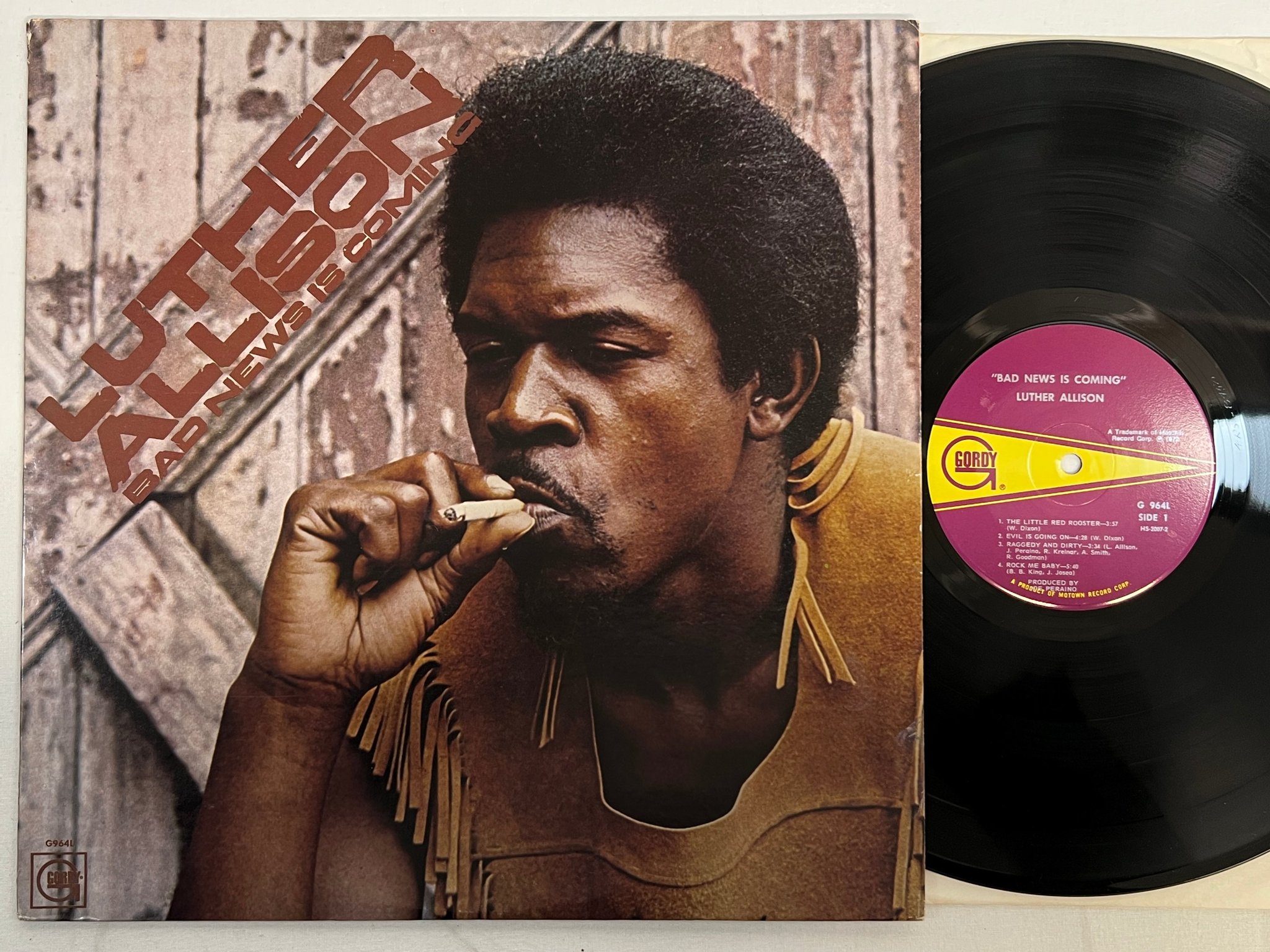 Omslagsbild för skivan LUTHER ALLISON bad news is coming LP -72 US GORDY G 964L ** rare blues **