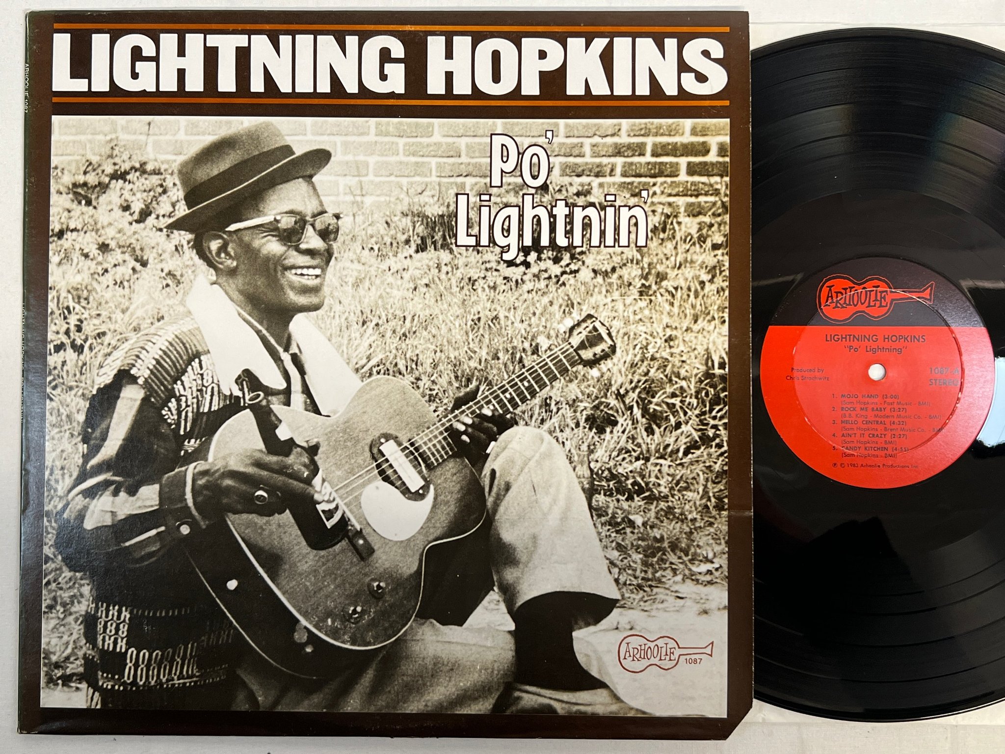 Omslagsbild för skivan LIGHTNING HOPKINS po lightning LP -83  US ARHOOLIE  1087 blues