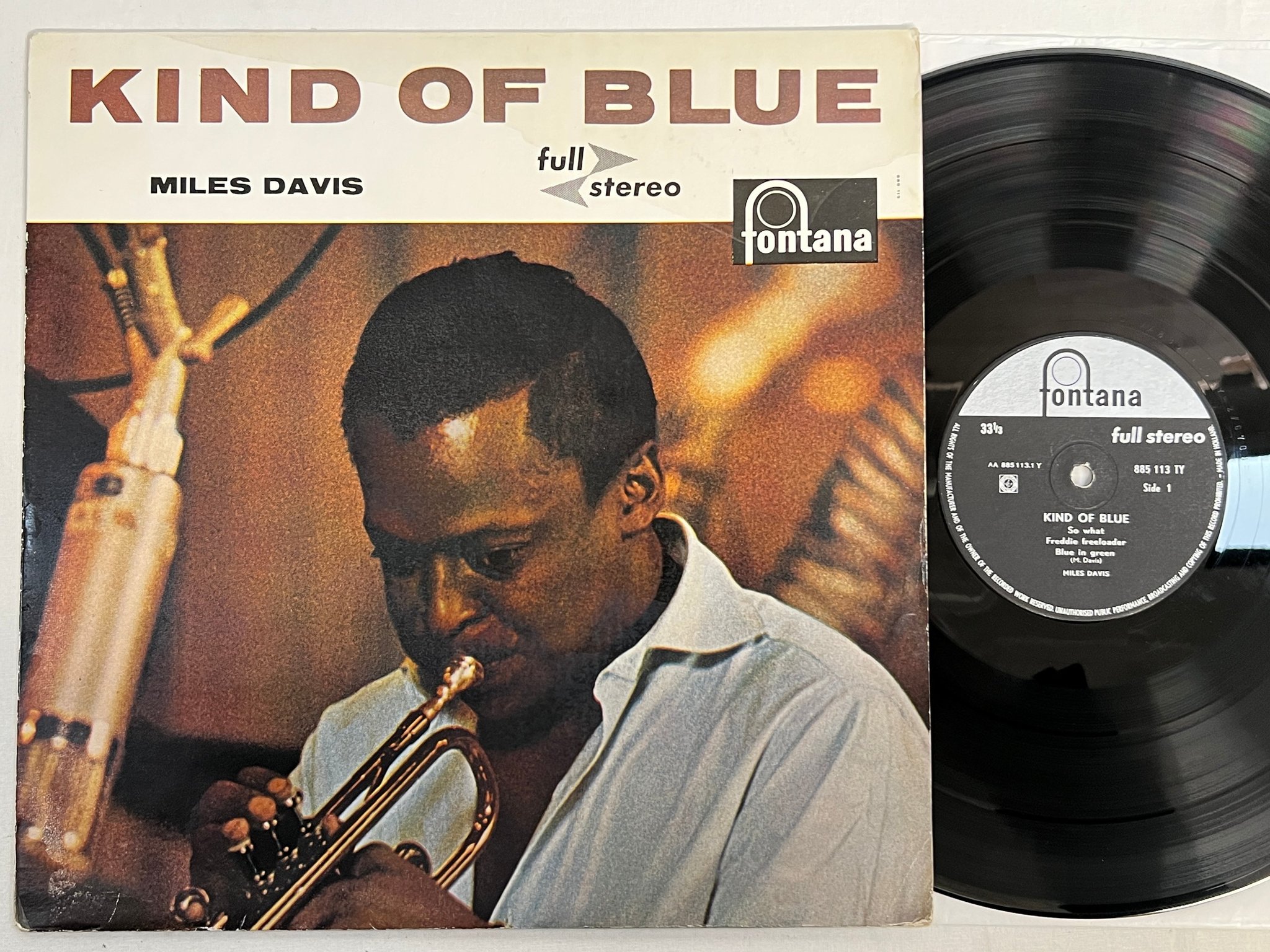 Omslagsbild för skivan MILES DAVIS kind blue LP -60 Hol FONTANA 885 113 TY full stereo ** CLASSIC **