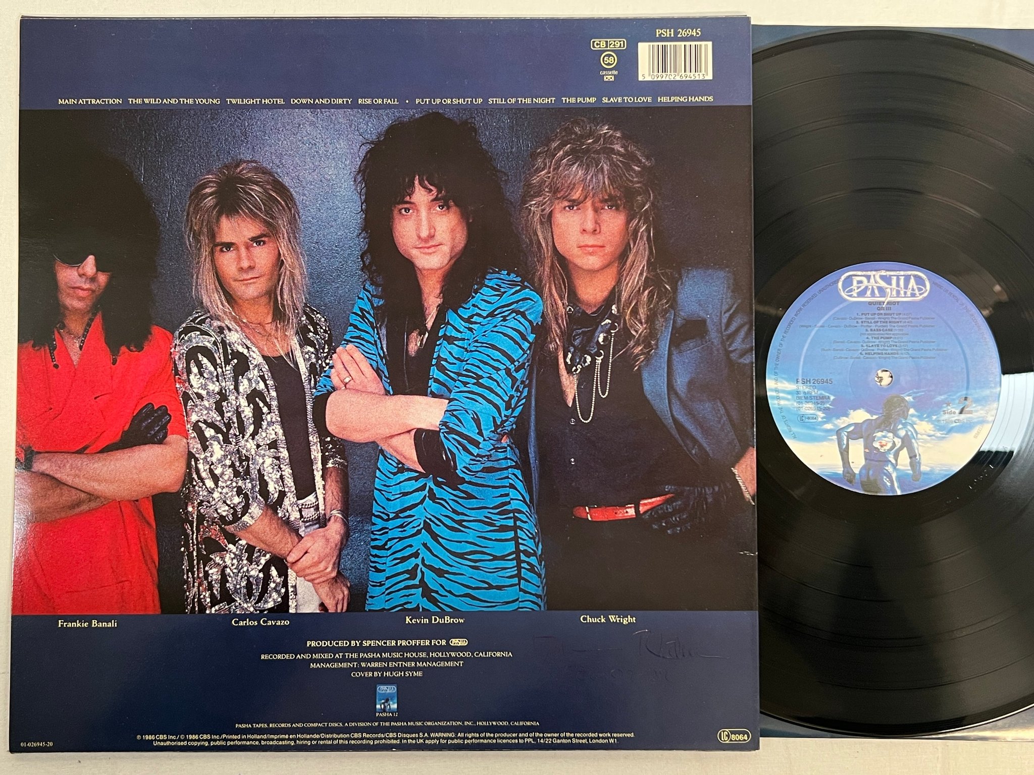 Omslagsbild för skivan QUIET RIOT QR III LP -86 PASHA PSH 26945