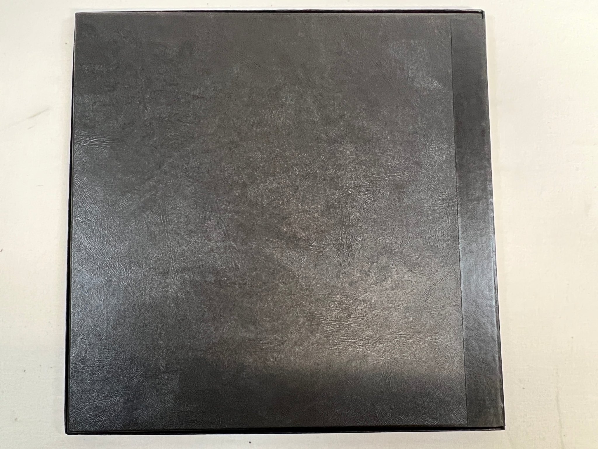 Omslagsbild för skivan GEORGE HARRISON all things must pass 3xLP box -70/76 US CAPITOL STCH 639