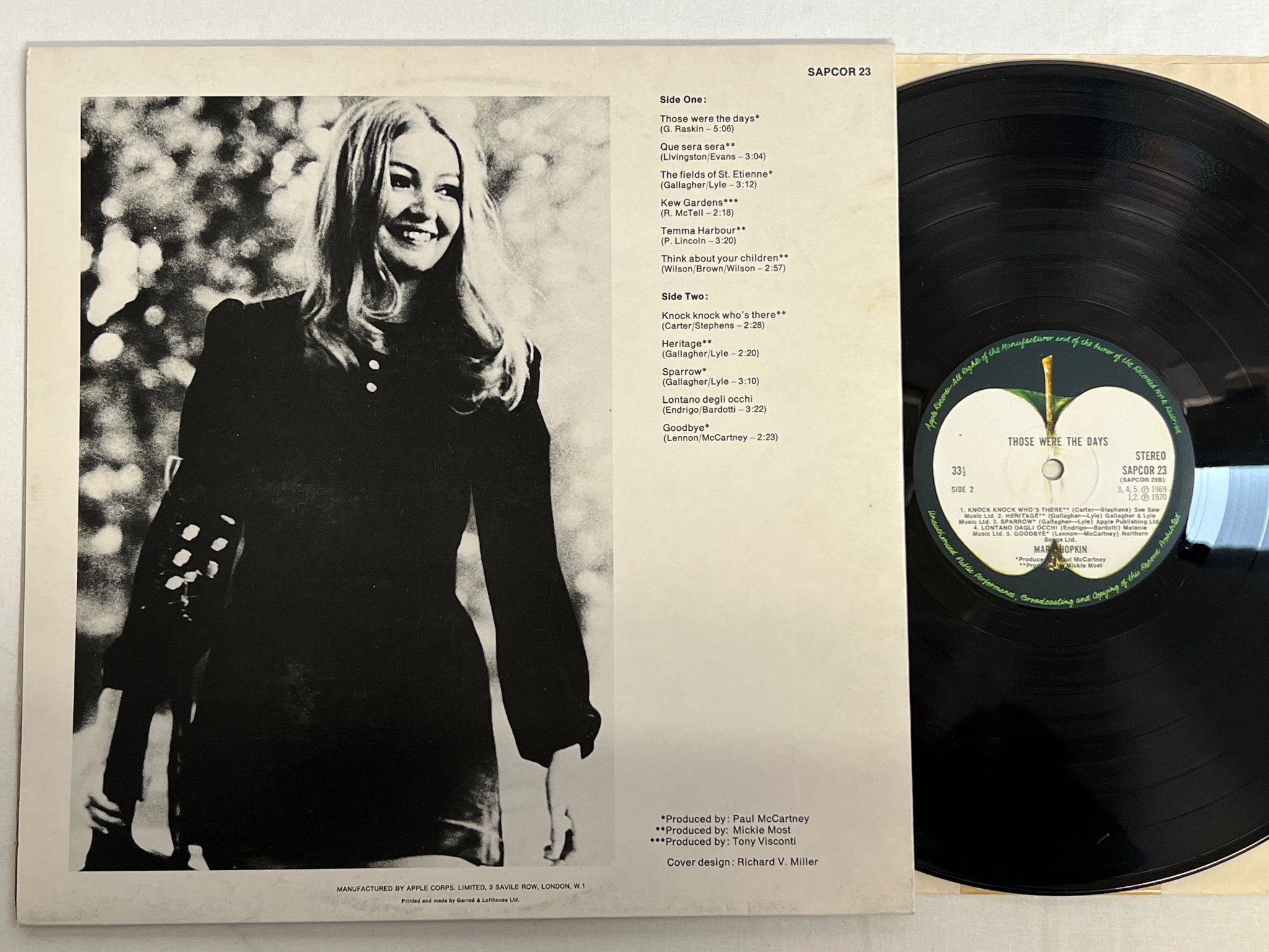 Omslagsbild för skivan MARY HOPKIN those were the days LP -72 UK APPLE SAPCOR 23 