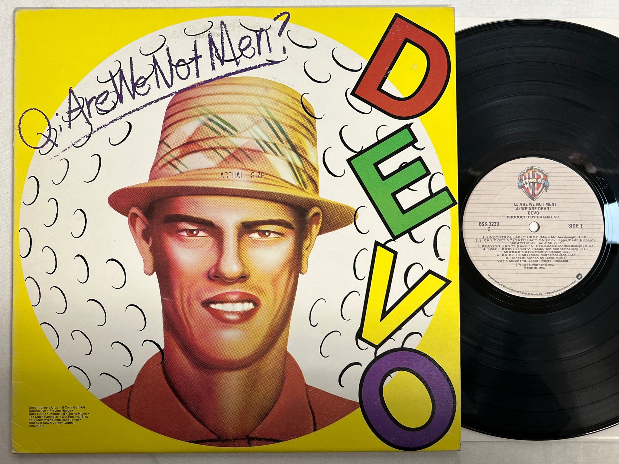 Omslagsbild för skivan DEVO q: are we not men? LP -78 Can WARNER BROS BSK 3239