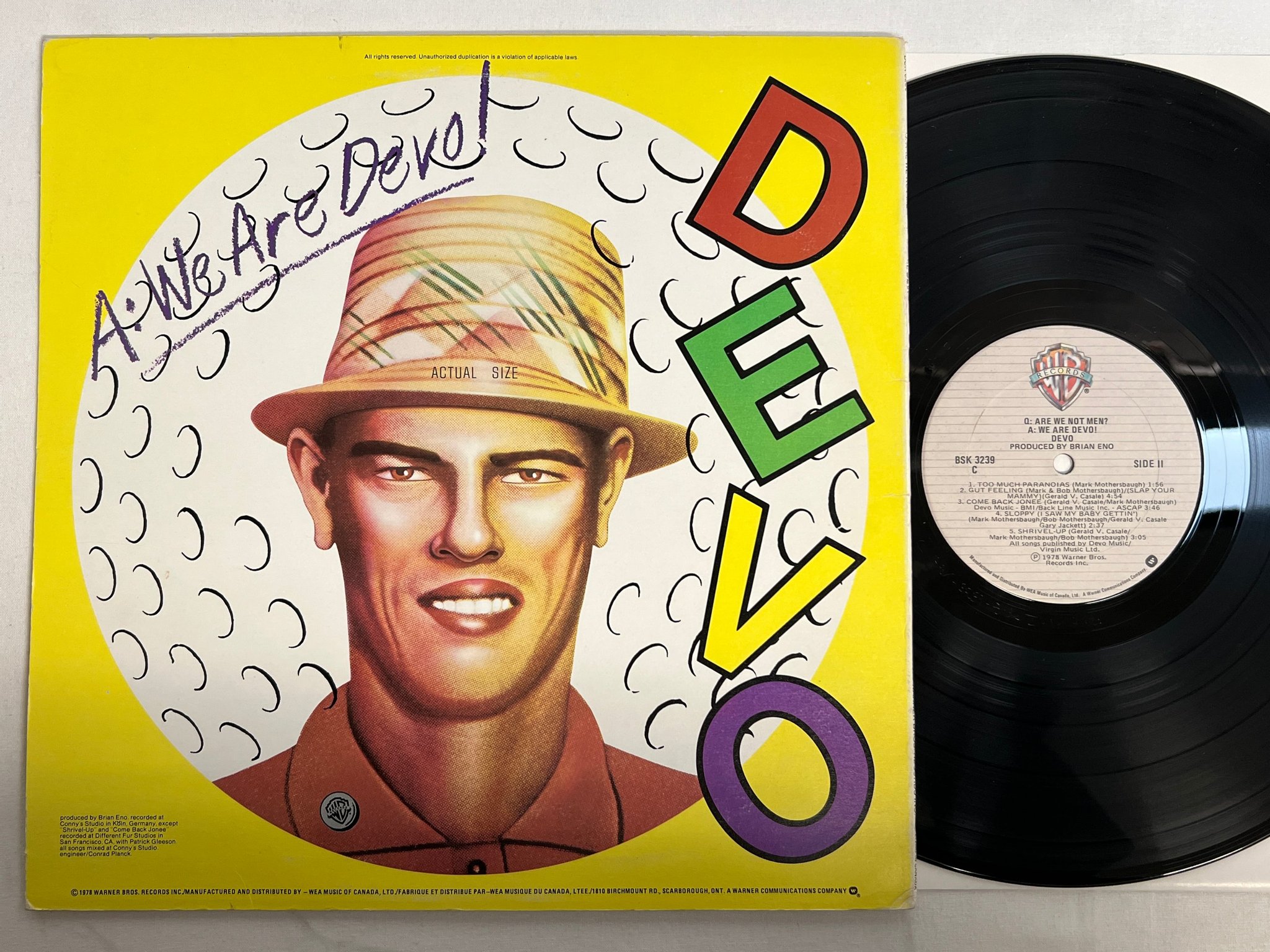 Omslagsbild för skivan DEVO q: are we not men? LP -78 Can WARNER BROS BSK 3239