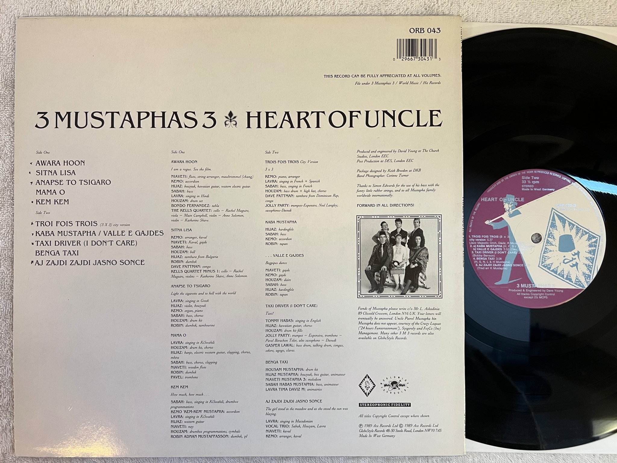 Omslagsbild för skivan 3 MUSTAPHAS 3 Heart Of Uncle LP -89 Ger GLOBE STYLE ORB 043