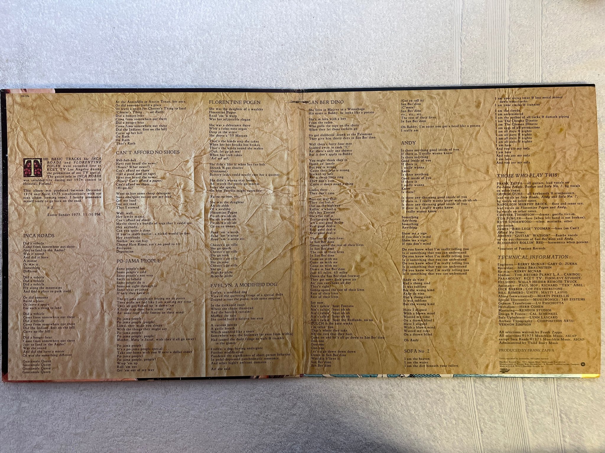 Omslagsbild för skivan FRANK ZAPPA & MOTHERS one size fits all LP -75 US DISCREET DS 2216