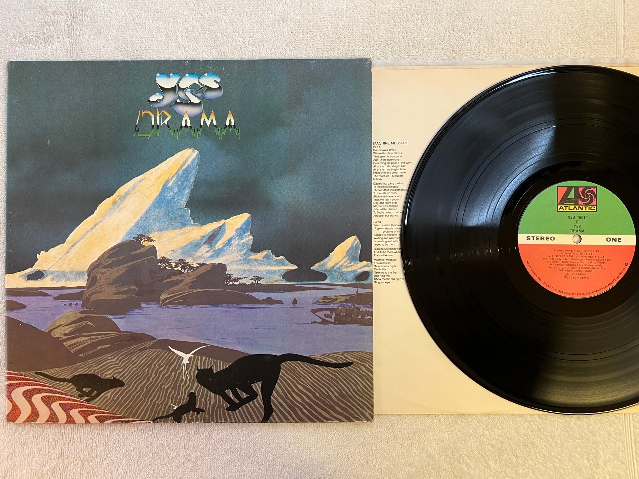 Omslagsbild för skivan YES drama LP -80 Can ATLANTIC  XSD 16019