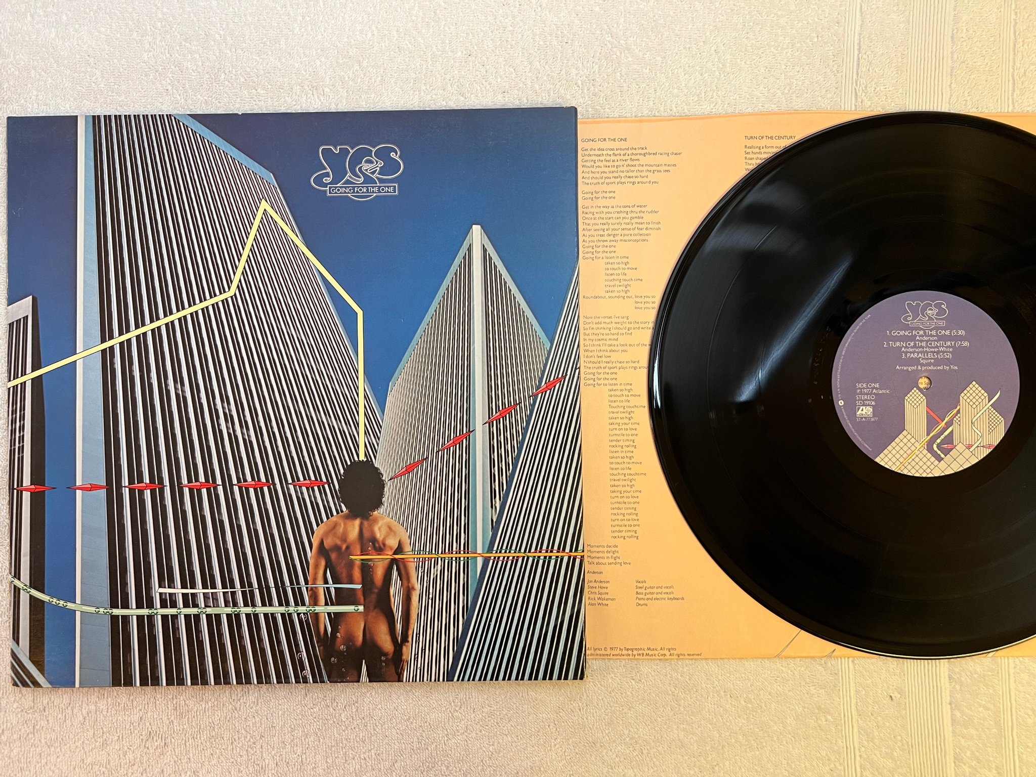 Omslagsbild för skivan YES going for the one LP -77 US ATLANTIC SD 19106