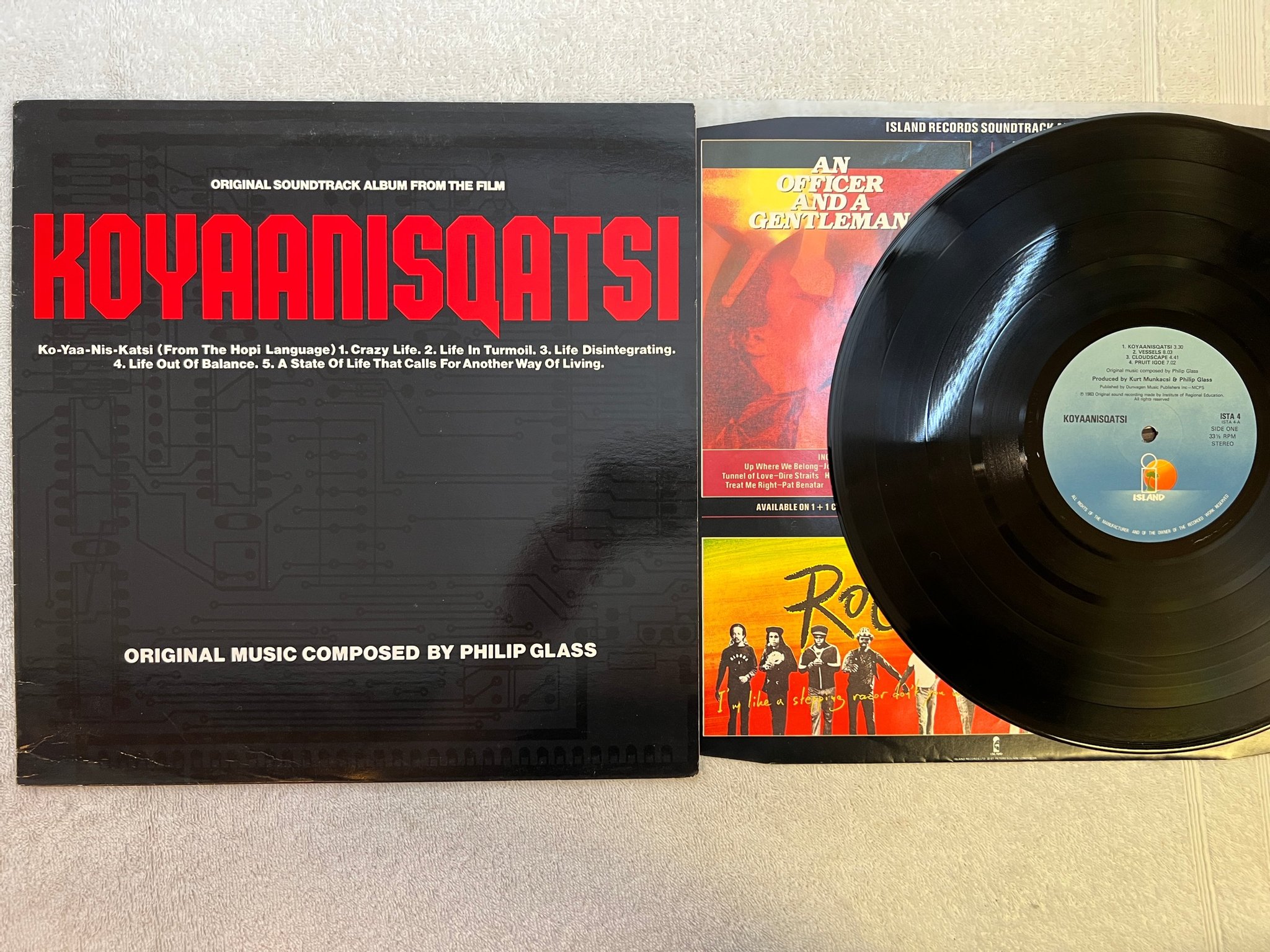 Omslagsbild för skivan PHILIP GLASS koyaanisqatsi LP -83 UK ISLAND ISTA 4  
