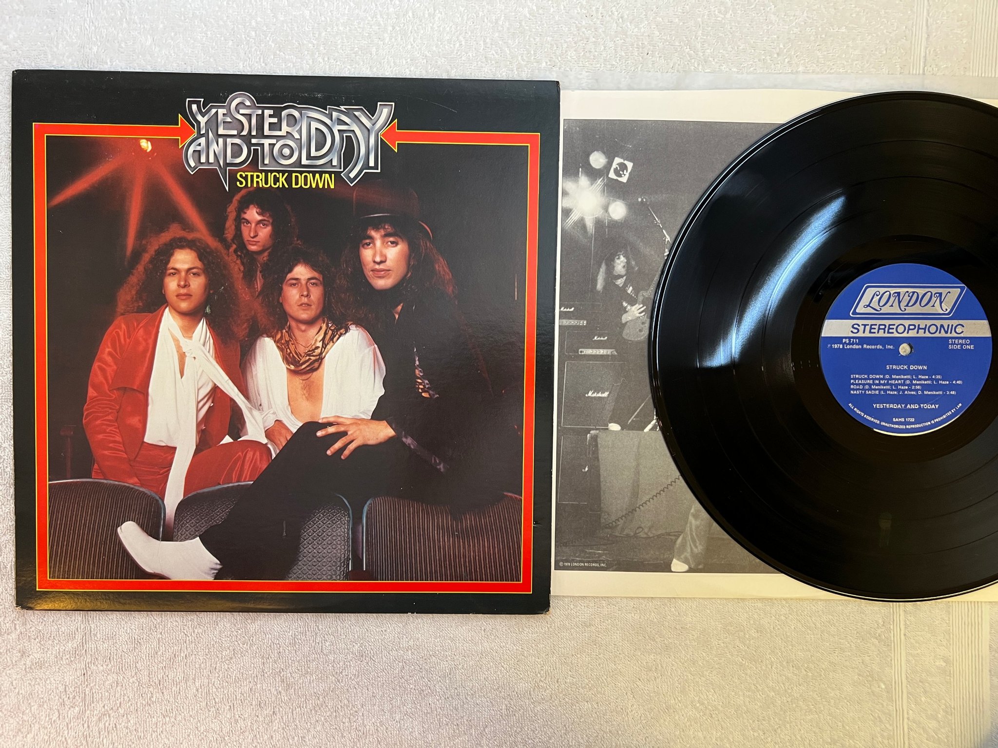 Omslagsbild för skivan YESTERDAY & TODAY struck down LP -78 US LONDON PS 711