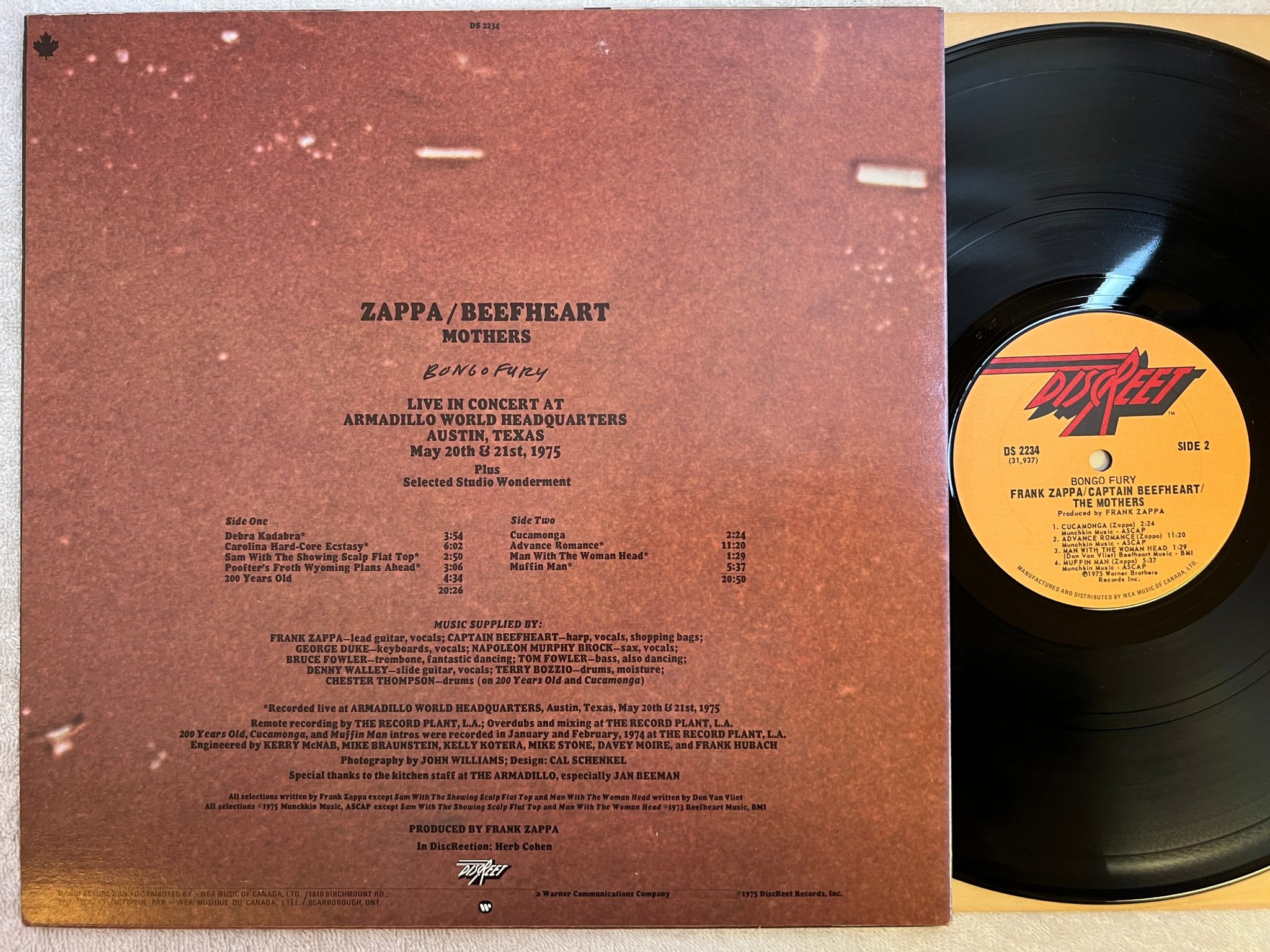 Omslagsbild för skivan FRANK ZAPPA / CAPTAIN BEEFHEART bongo fury LP -75 Can DISCREET DS 2234