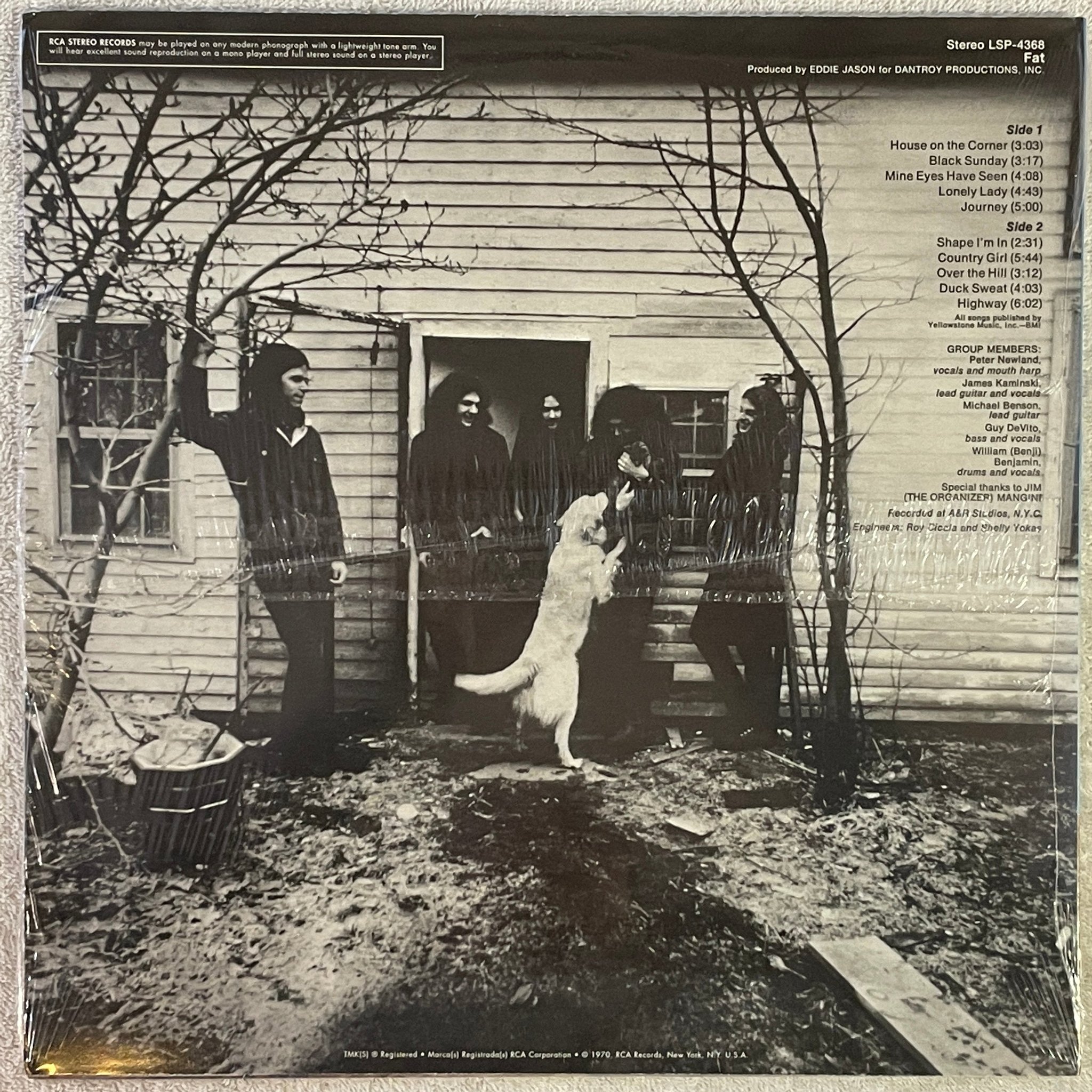 Omslagsbild för skivan FAT s/t LP re US RCA LSP 4368 sealed 