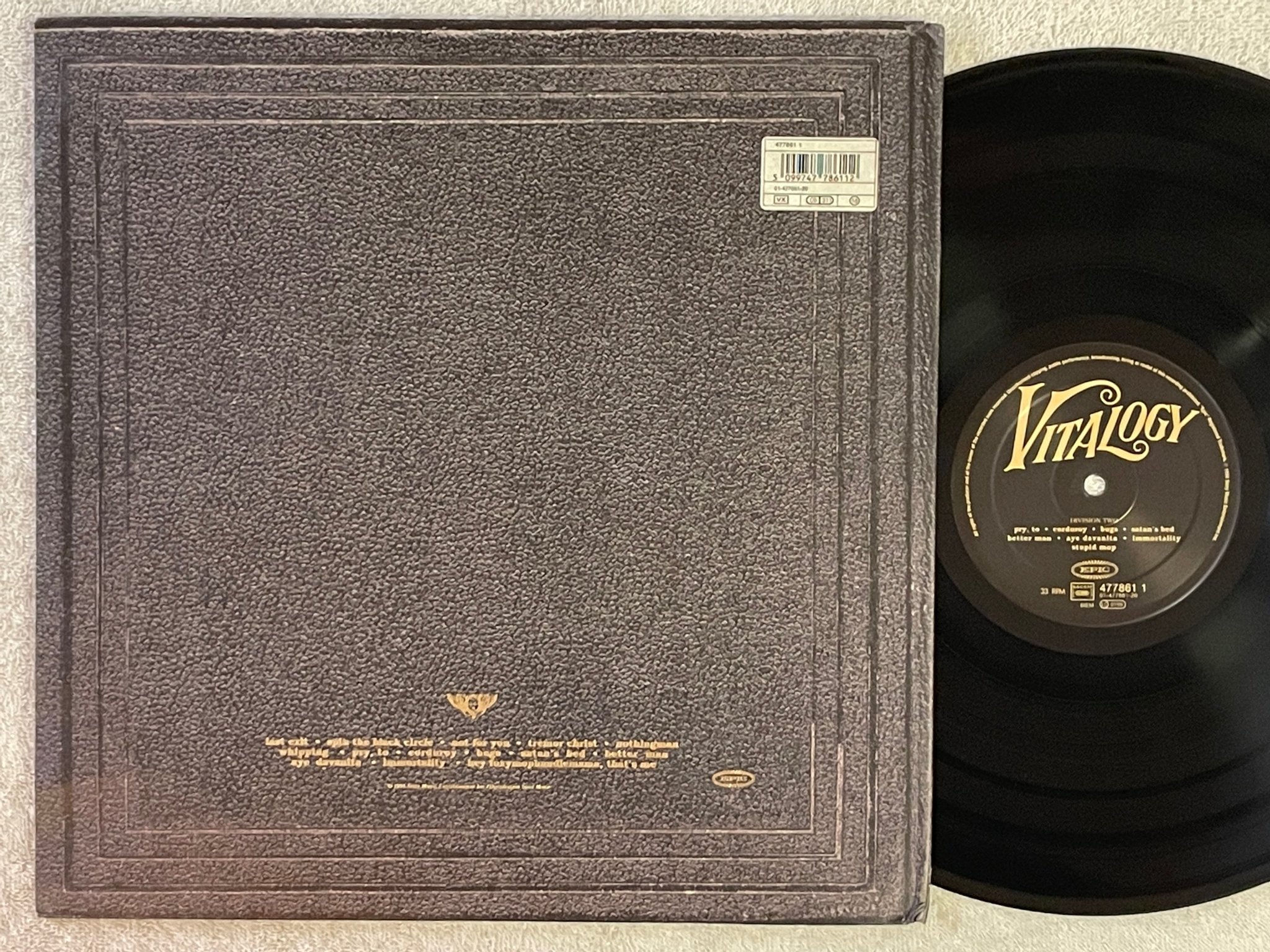 Omslagsbild för skivan PEARL JAM vitalogy LP -94 Eu EPIC 4778611 ** WOW **