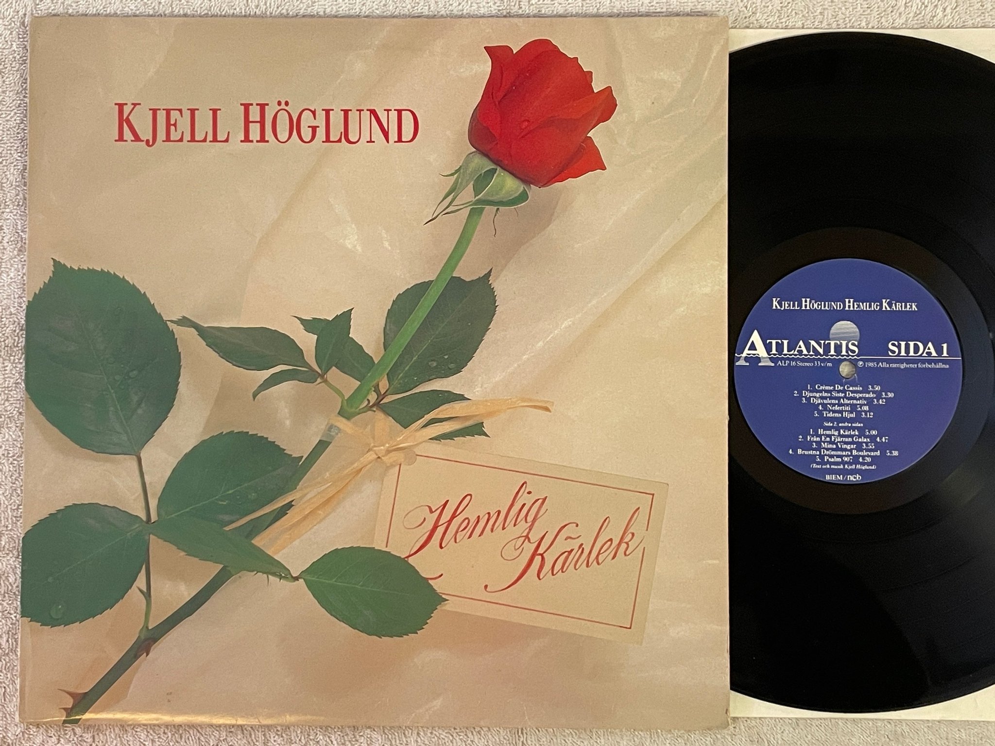 Omslagsbild för skivan KJELL HÖGLUND hemlig kärlek LP -85 Swe ATLANTIS ALP 16 