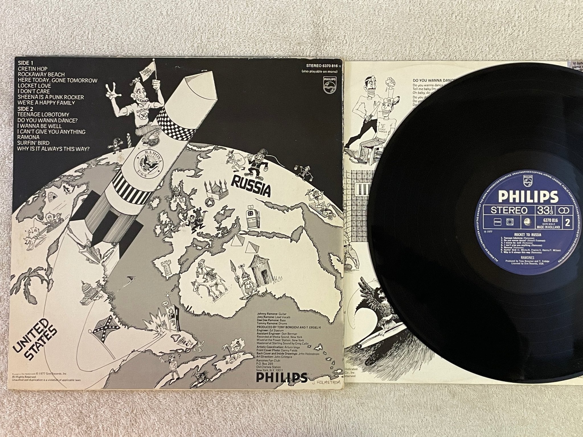 Omslagsbild för skivan RAMONES rocket to Russia LP Hol PHILPS 6370816 ** classic **