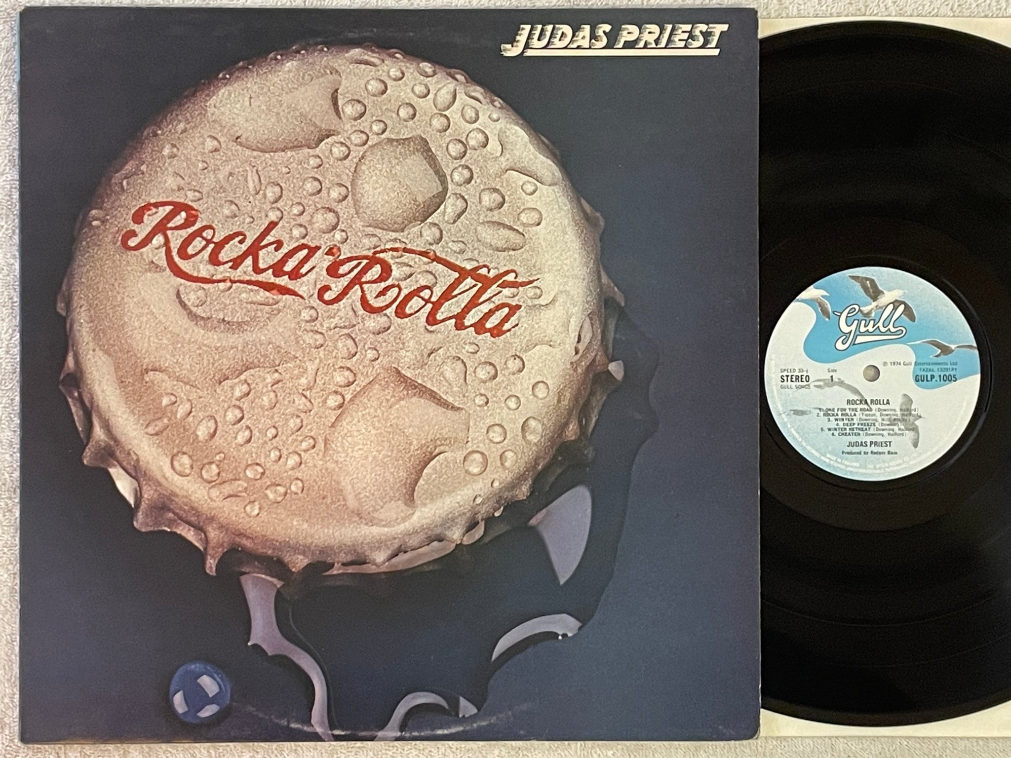 Omslagsbild för skivan JUDAS PRIEST rocka rolla LP -74 UK GULL 1005