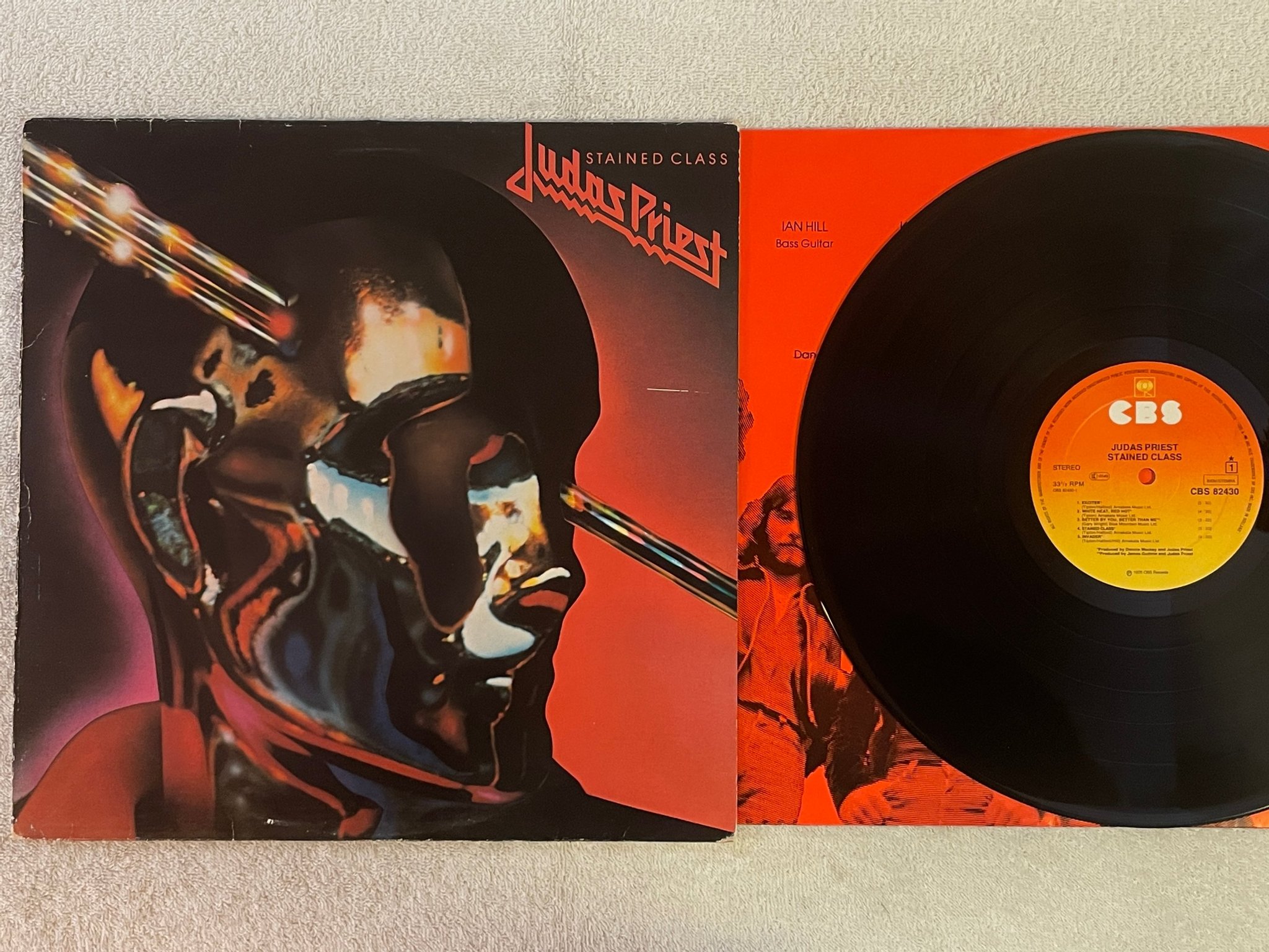 Omslagsbild för skivan JUDAS PRIEST stained class LP -78 Hol CBS 82430