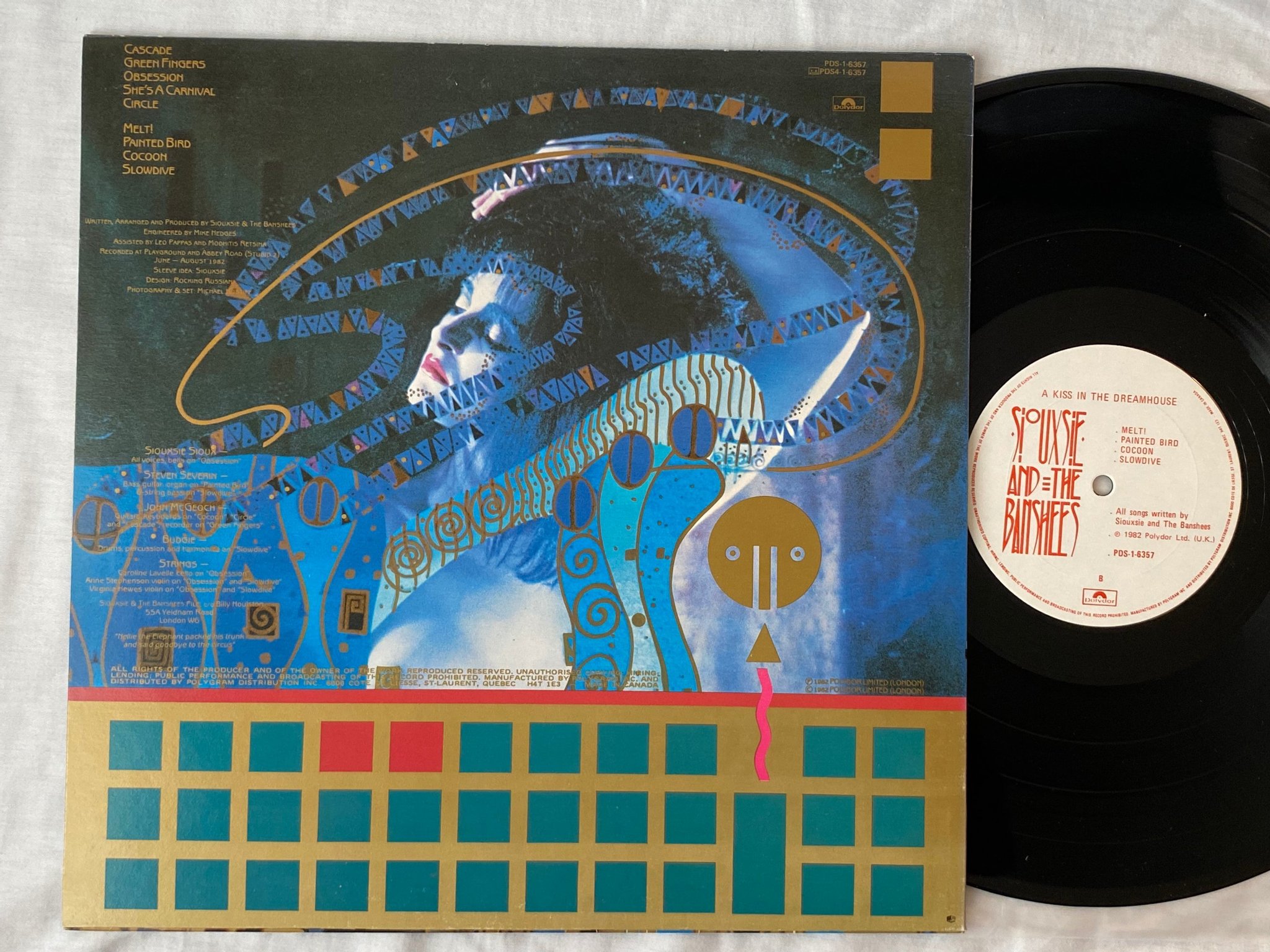 Omslagsbild för skivan SIOUXSIE AND THE BANSHEES a kiss in the dreamhouse LP -82 Can POLYDOR PDS-1-6357