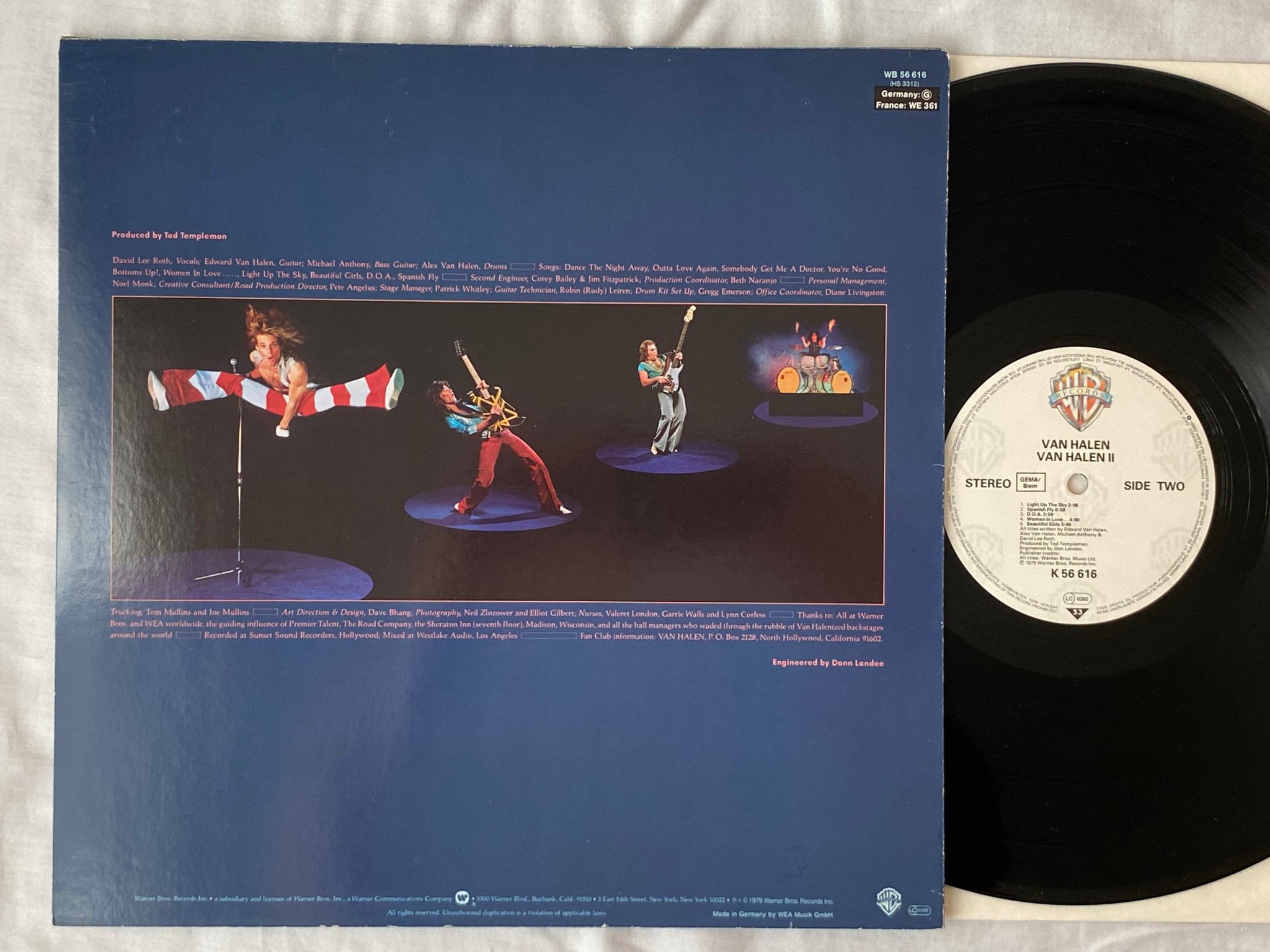 Omslagsbild för skivan VAN HALEN II  LP -81 Ger WARNER WB 56 616