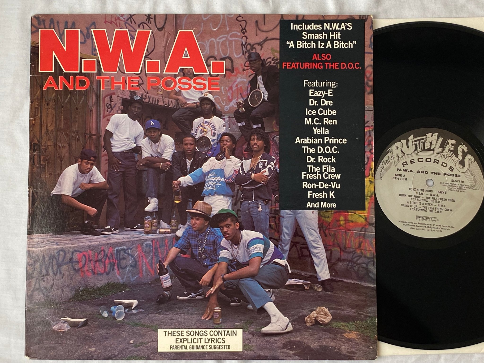 Omslagsbild för skivan N.W.A. AND THE POSSE s/t LP -89 US PRIORITY SL57119