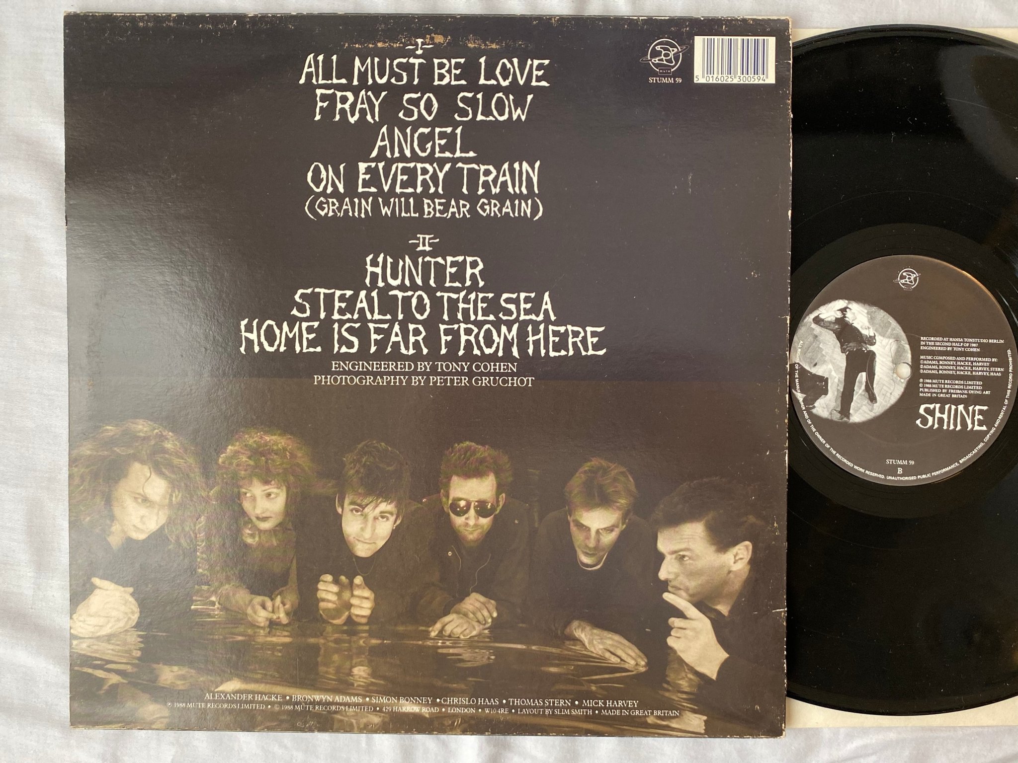 Omslagsbild för skivan CRIME & THE CITY SOLUTION shine LP -88 UK MUTE STUMM 59 