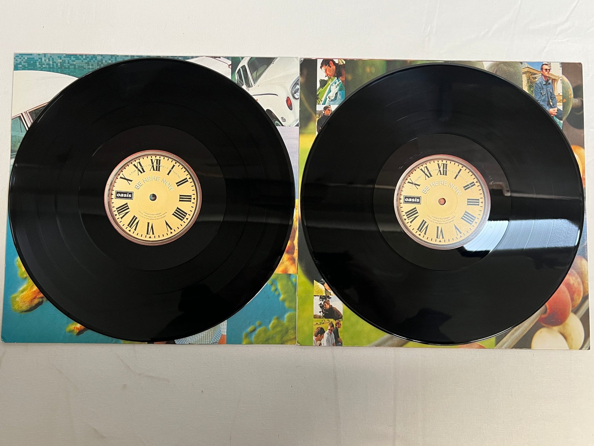 Omslagsbild för skivan OASIS Be Here Now 2xLP -97 UK CREATION CRELP 219 ** wow **