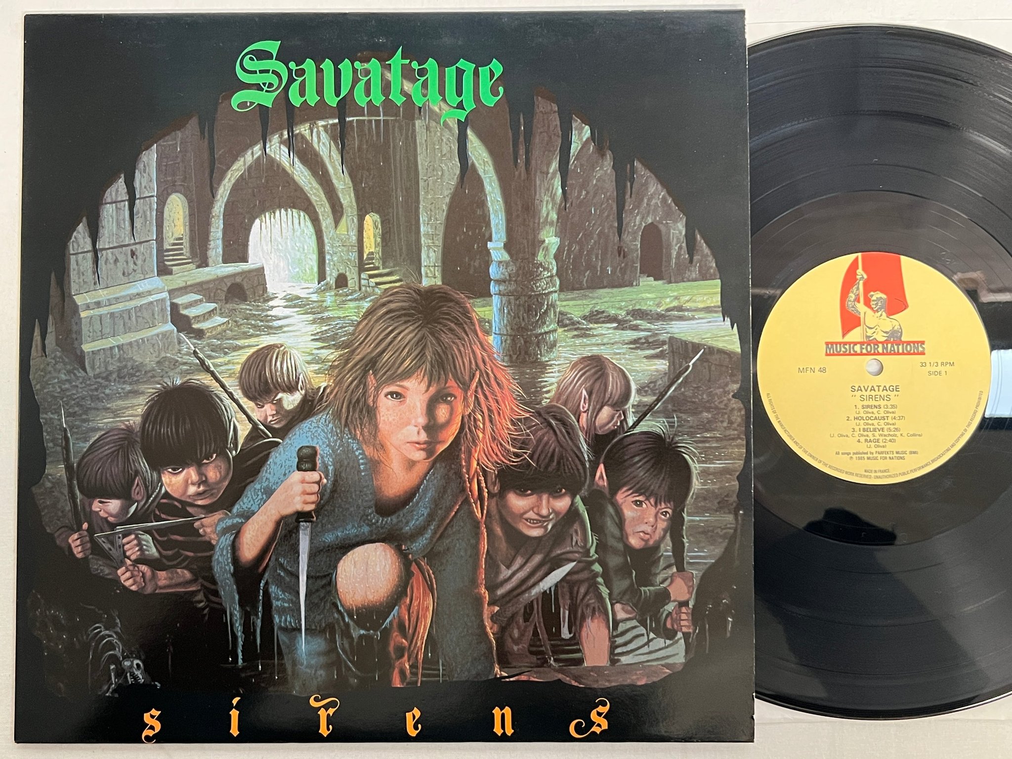 Omslagsbild för skivan SAVATAGE Sirens LP -83/85 UK MUSIC FOR NATIONS MFN 48