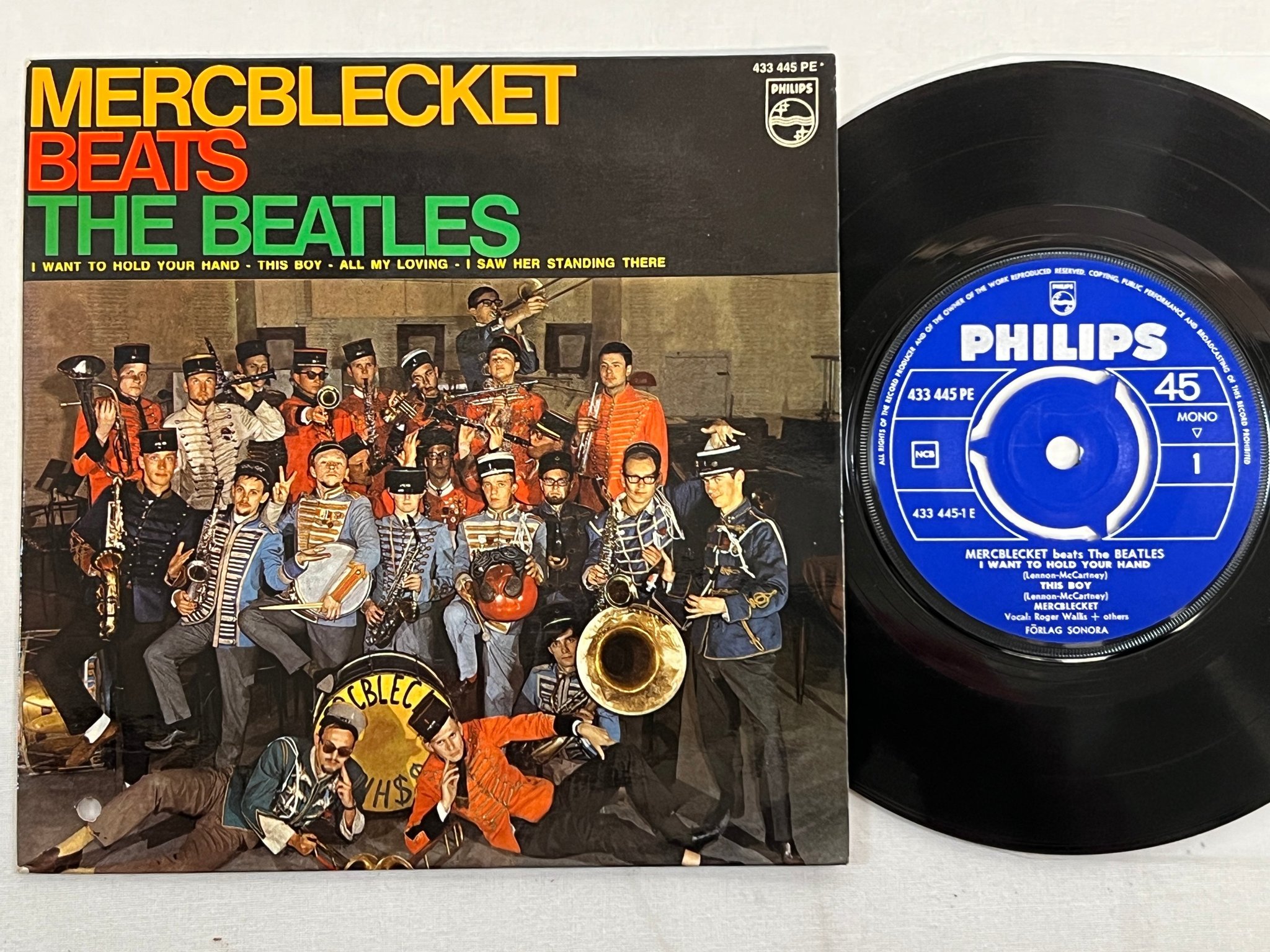 Omslagsbild för skivan Mercblecket Beats The Beatles 7"ep -64 PHILIPS 433 445 PE 
