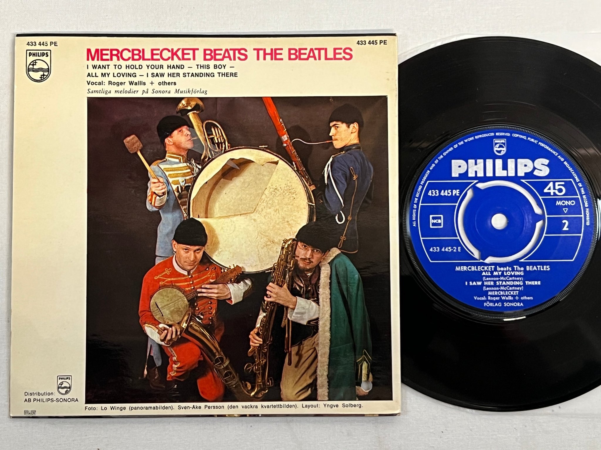 Omslagsbild för skivan Mercblecket Beats The Beatles 7"ep -64 PHILIPS 433 445 PE 