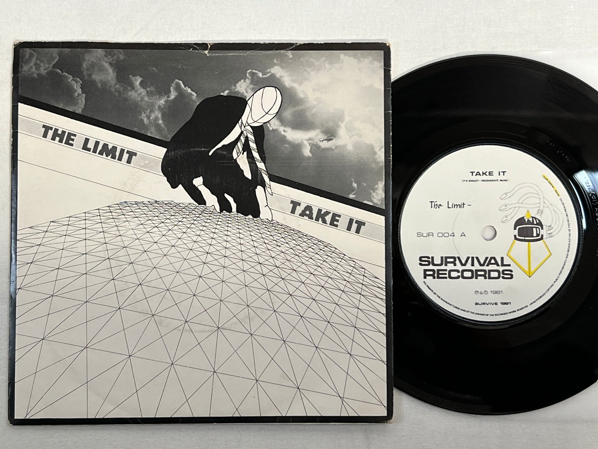 Omslagsbild för skivan THE LIMIT take it 7"single -81 UK SURVIVAL SUR 004 synth-pop