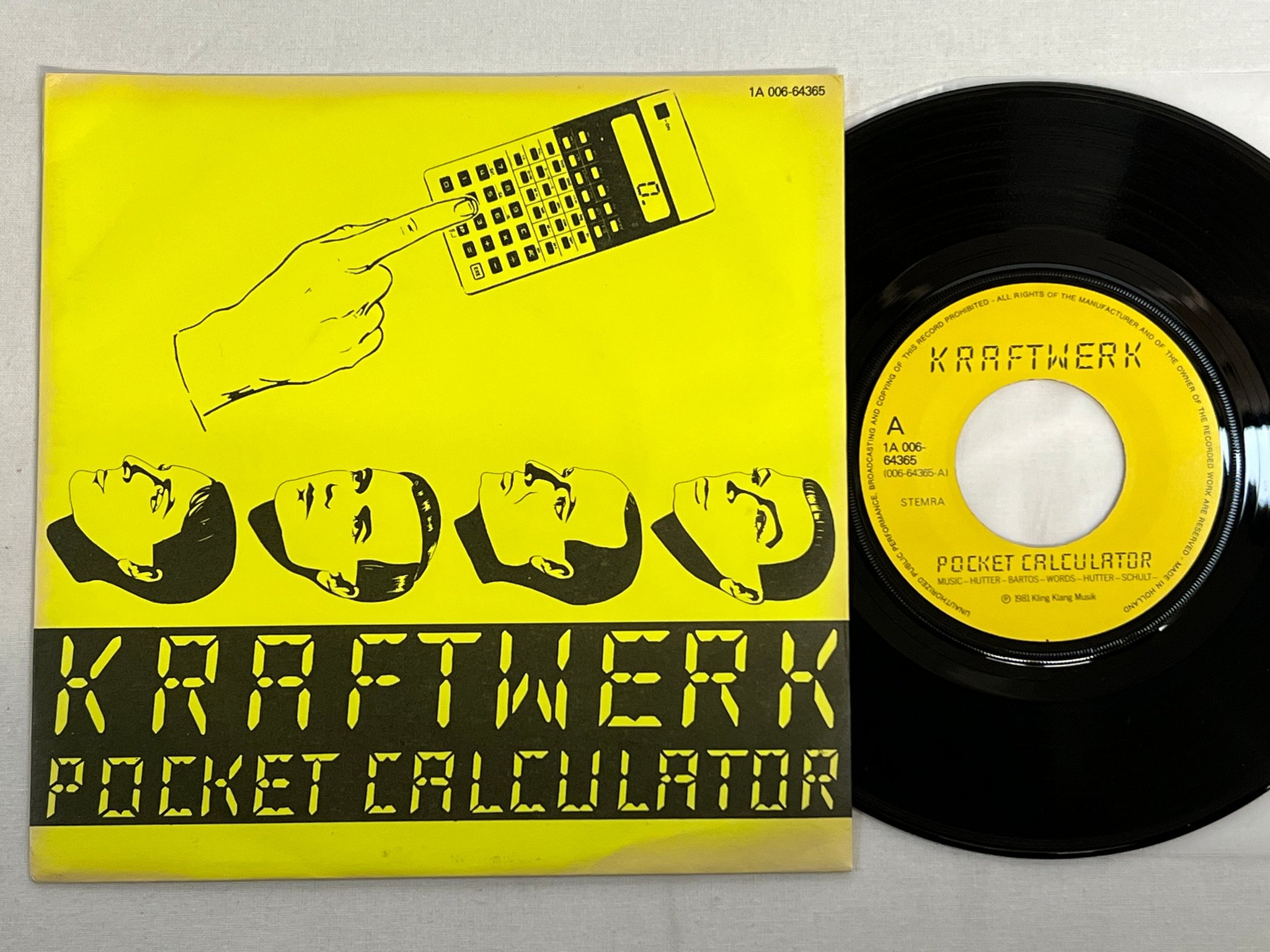 Omslagsbild för skivan KRAFTWERK Pocket Calculator 7"single -81 Hol EMI 1A 006-64365