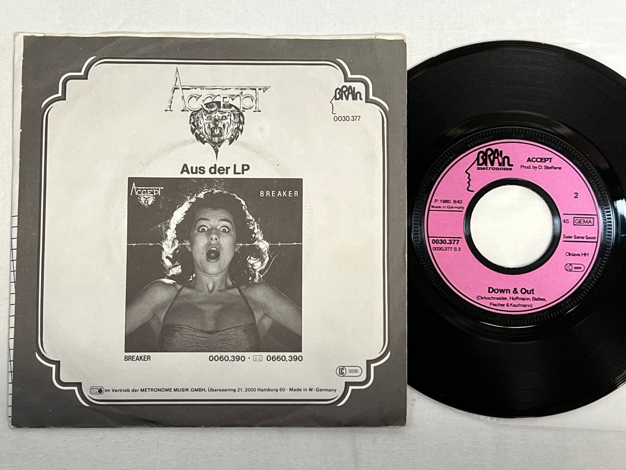 Omslagsbild för skivan ACCEPT Burning 7"single -81 Ger BRAIN 0030.377 ** rare metal 45 **