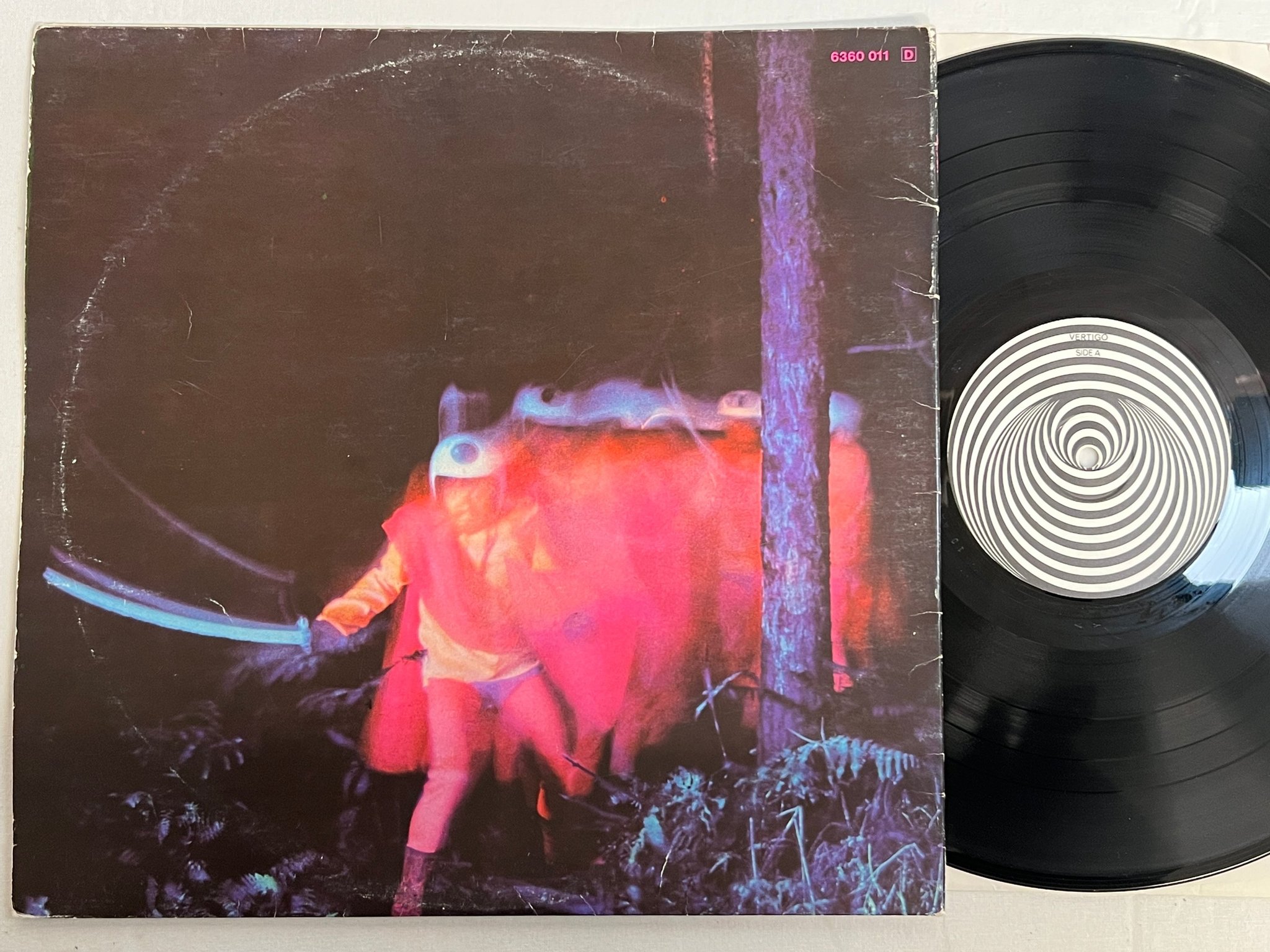 Omslagsbild för skivan BLACK SABBATH paranoid LP Ger VERTIGO 6360 011 swirl 