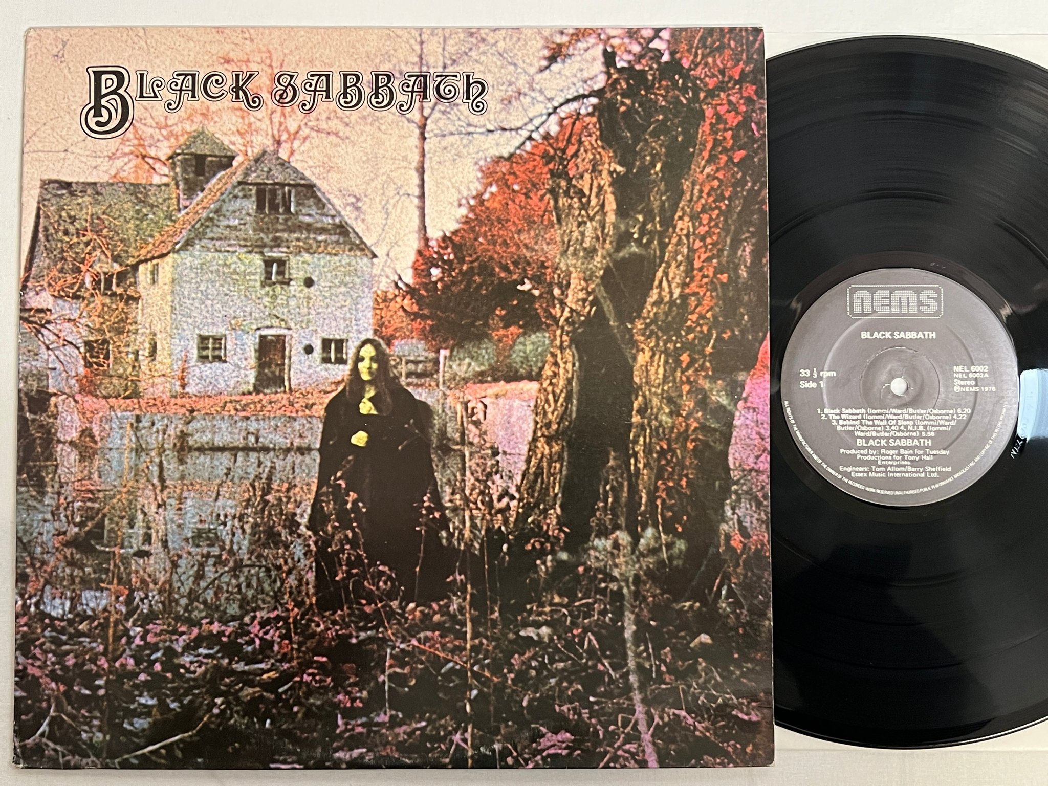 Omslagsbild för skivan BLACK SABBATH s/t LP NEMS NEL 6002 