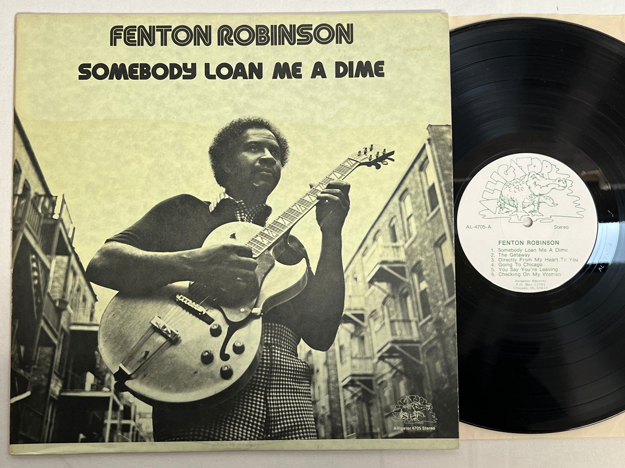 Omslagsbild för skivan FENTON ROBINSON Somebody Loan Me A Dime LP -74 US ALLIGATOR AL 4705