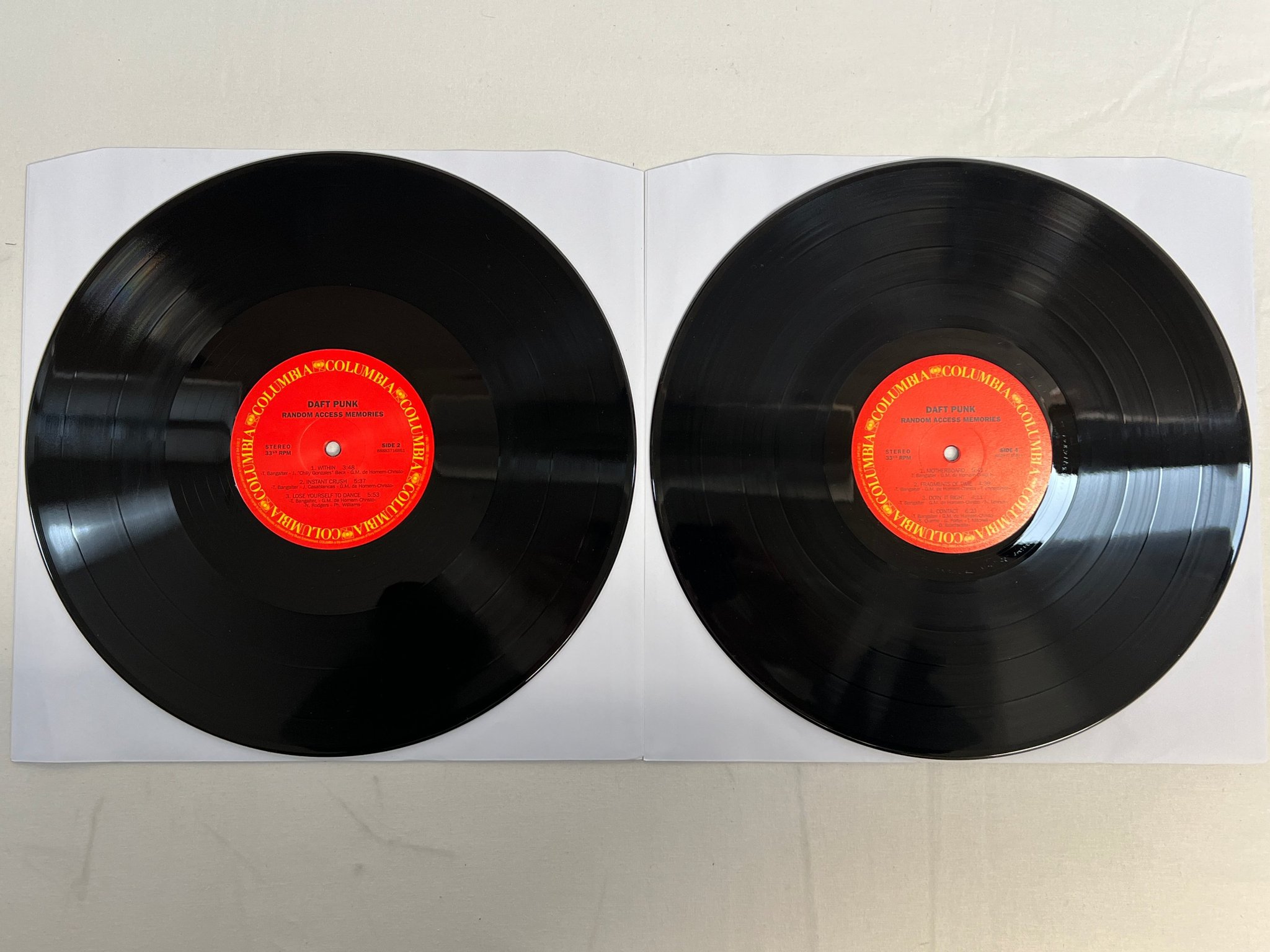 Omslagsbild för skivan DAFT PUNK Random Access Memories 2xLP 2013 COLUMBIA 88883716861 ** rare **