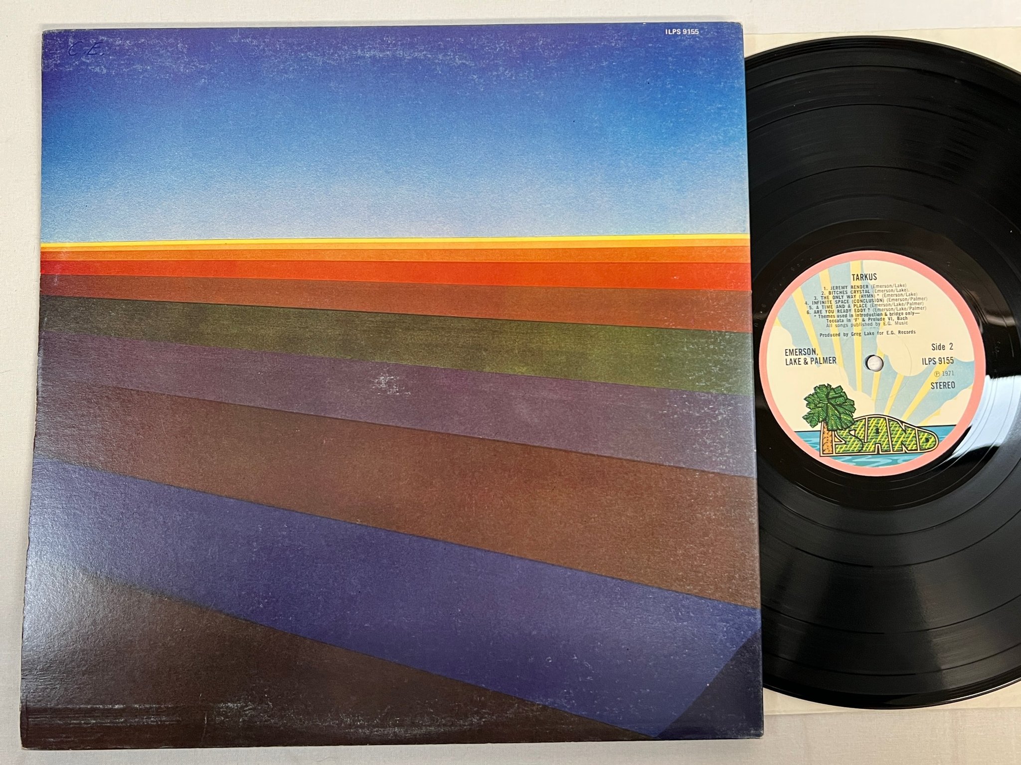 Omslagsbild för skivan EMERSON LAKE & PALMER tarkus LP -71 UK ISLAND ILPS 9155