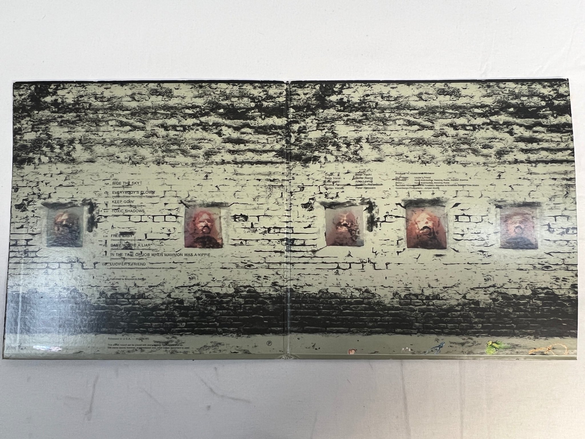 Omslagsbild för skivan LUCIFER'S FRIEND s/t LP -70/73 US BILLINGSGATE BG-1002 hard rock