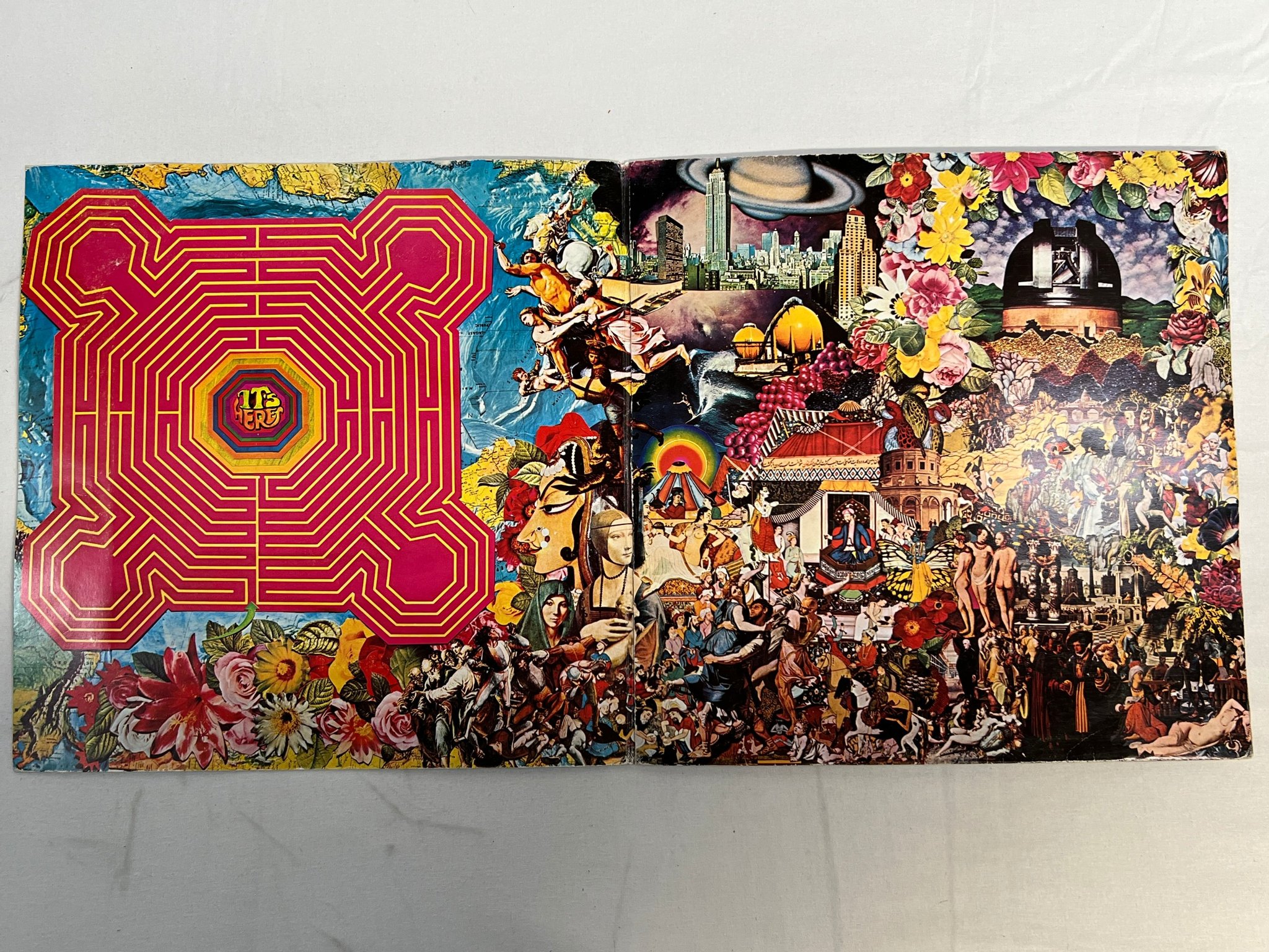 Omslagsbild för skivan THE ROLLING STONES Their Satanic Majesties Request LP -67 UK DECCA TXS 103 Lenti