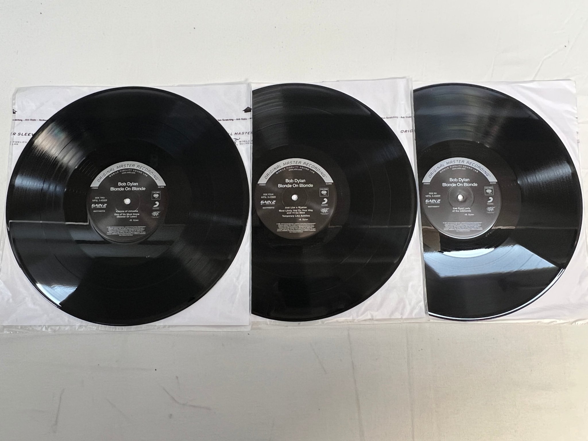 Omslagsbild för skivan BOB DYLAN blonde on blonde 3xLP 2013 US MFSL 3-45009 AUDIOPHILE