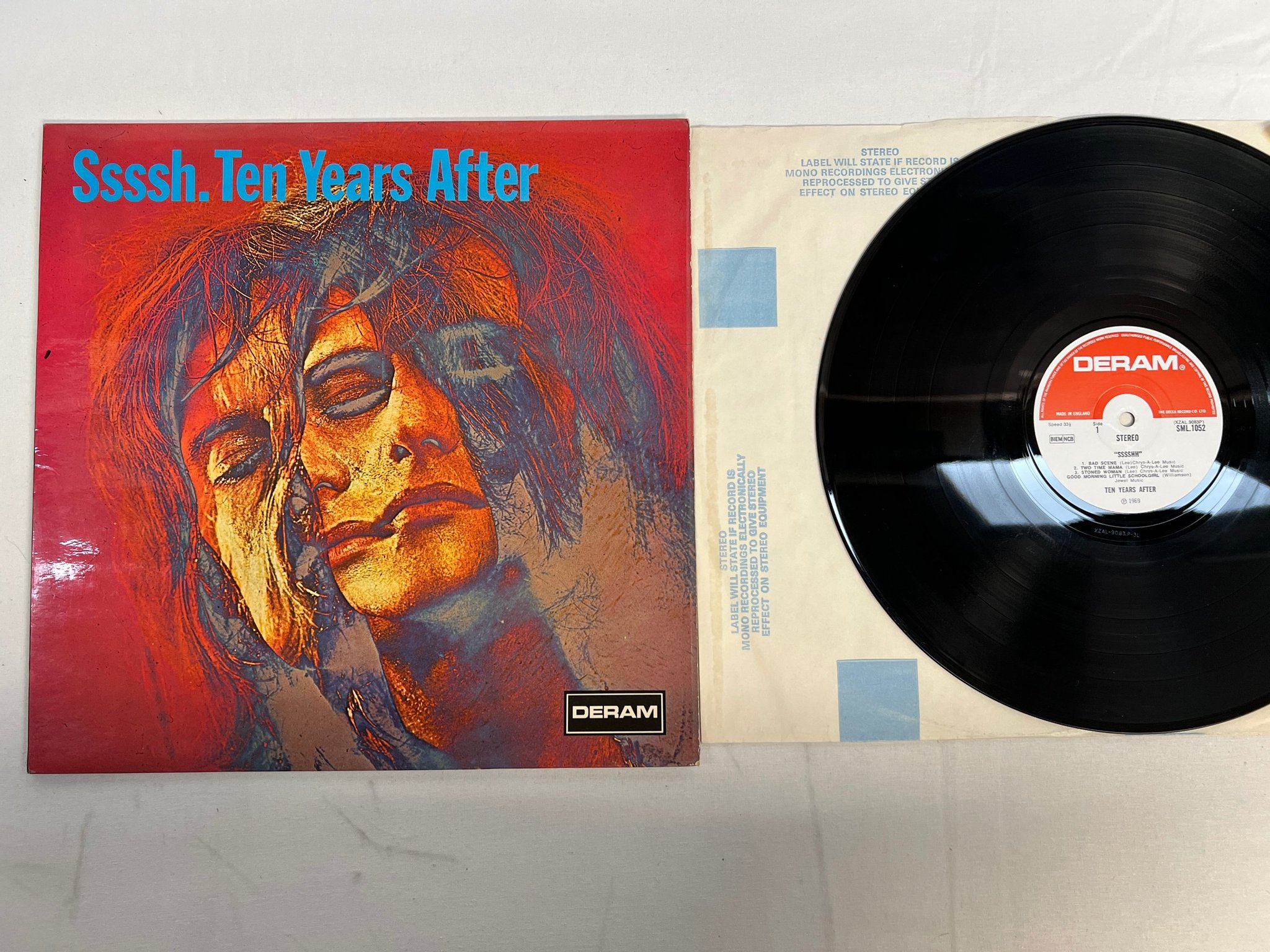 Omslagsbild för skivan TEN YEARS AFTER Sssshh LP -69 UK DERAM SML 1052