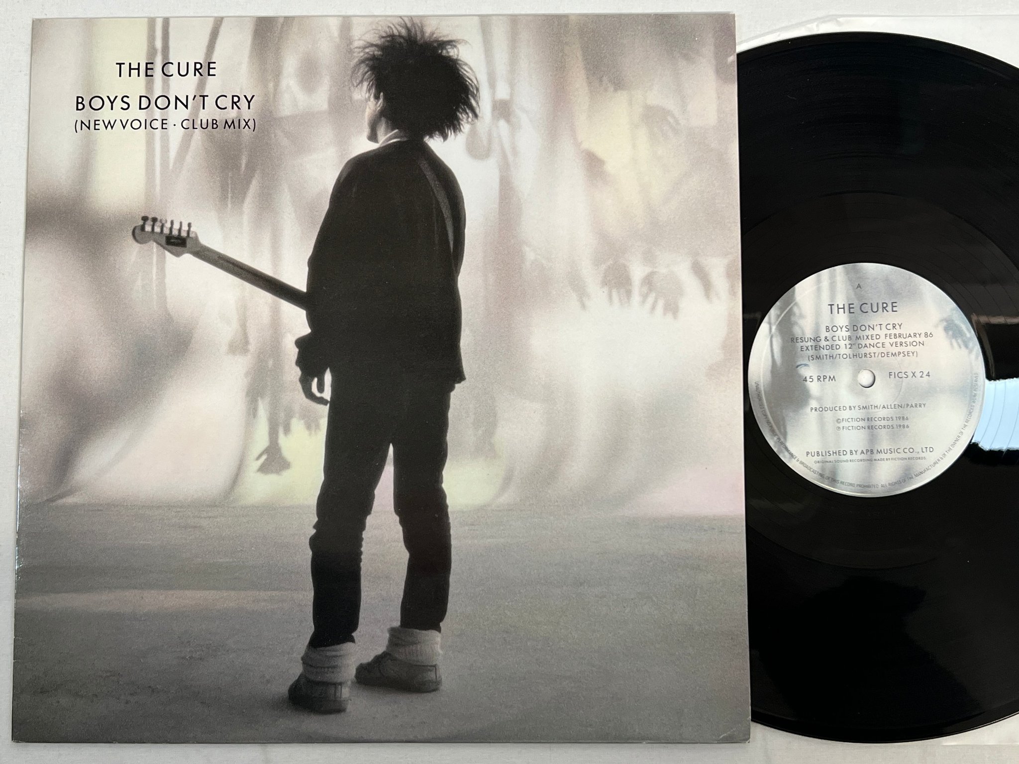 Omslagsbild för skivan THE CURE boys don't cry 12"single -86 UK FICTION FICS X 24