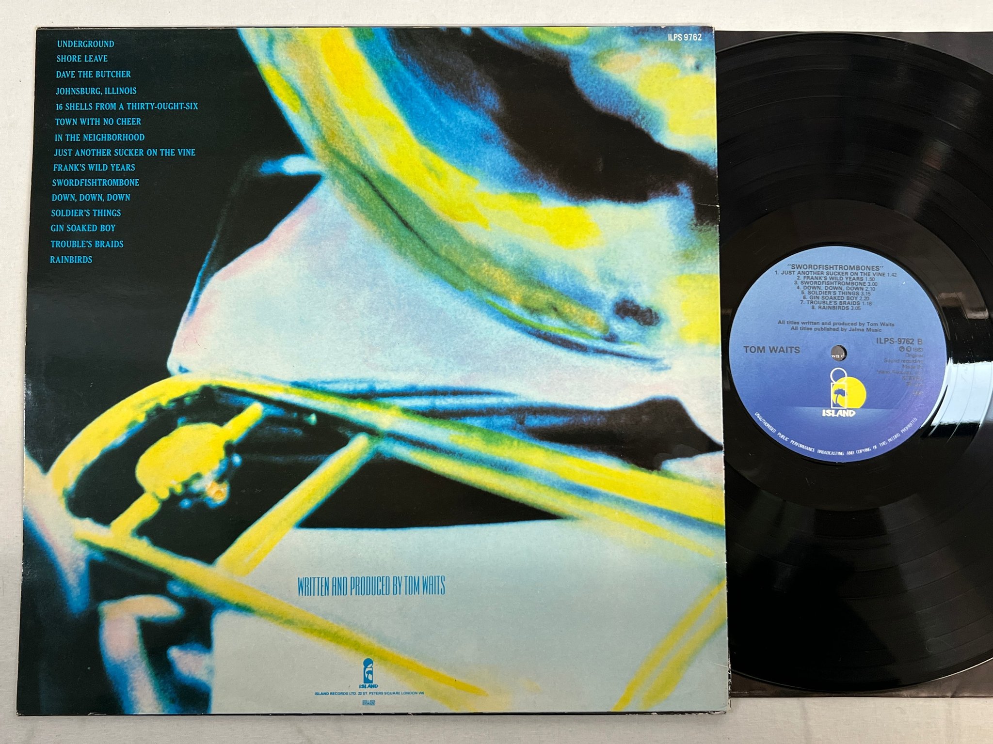 Omslagsbild för skivan TOM WAITS Swordfishtrombones LP -83 ncb ISLAND ILPS-9762