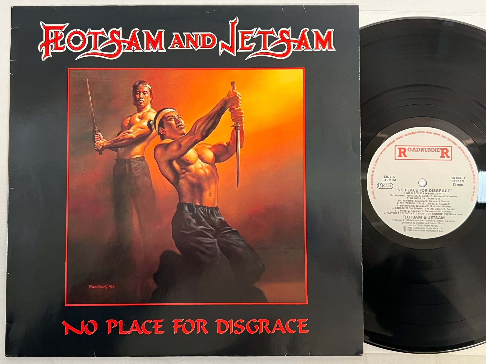 Omslagsbild för skivan FLOTSAM & JETSAM no place for disgrace LP -88 Hol ROADRUNNER RR 9549 1 trash