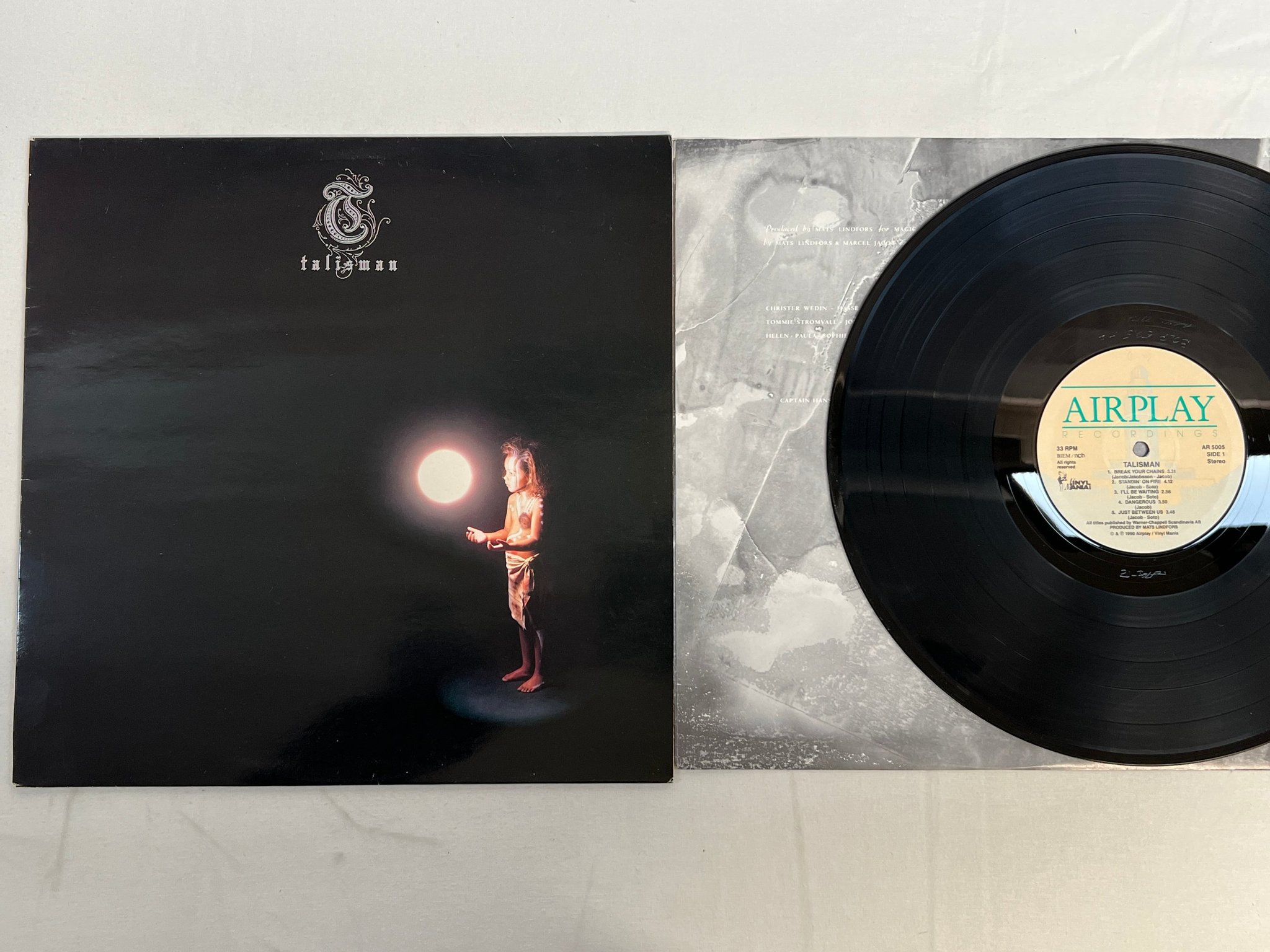 Omslagsbild för skivan TALISMAN s/t LP -90 ncb AIRPLAY AR 5005 hard rock