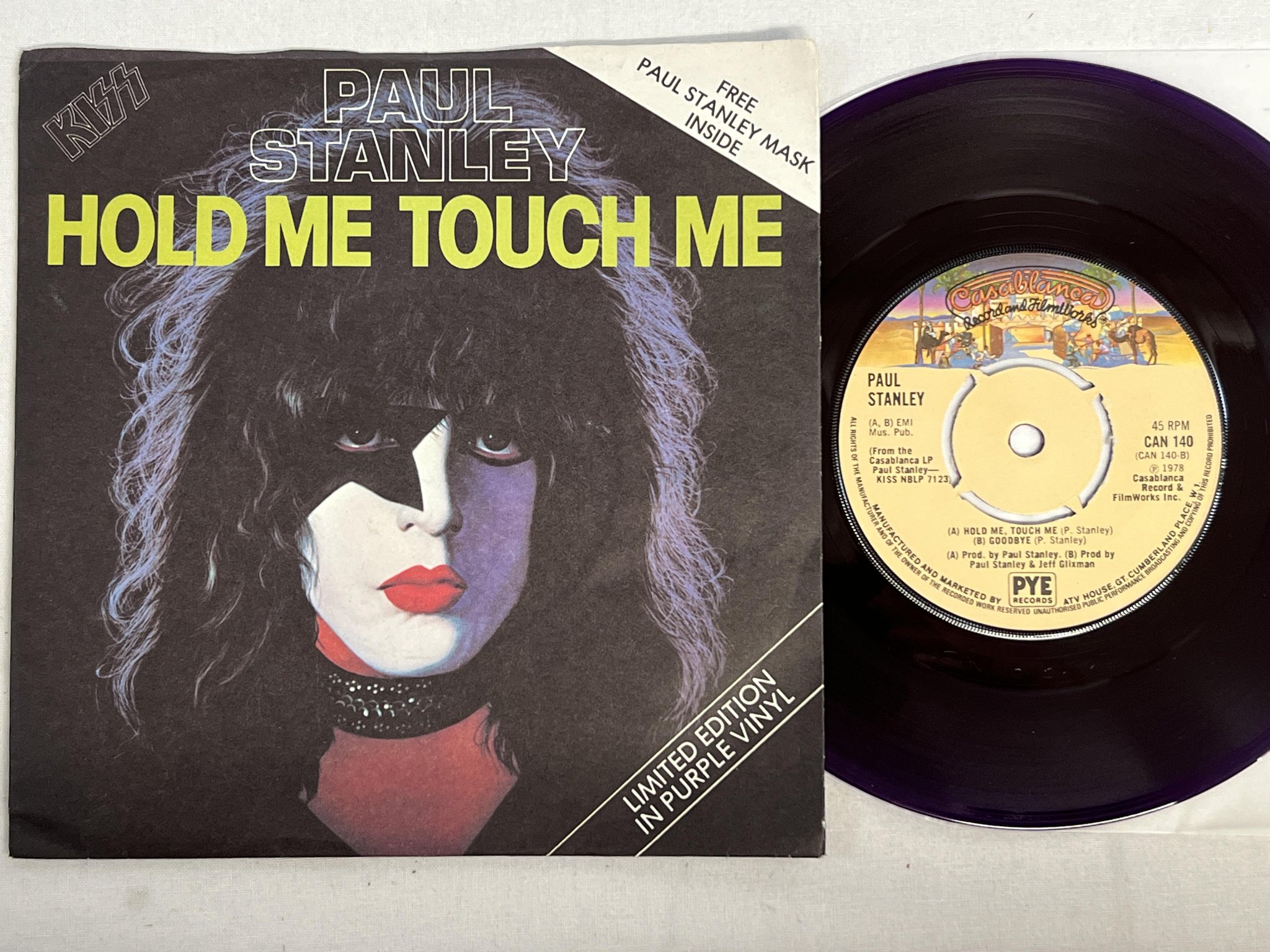 Omslagsbild för skivan PAUL STANLEY hold me touch me 7" UK CASABLANCA CAN 140