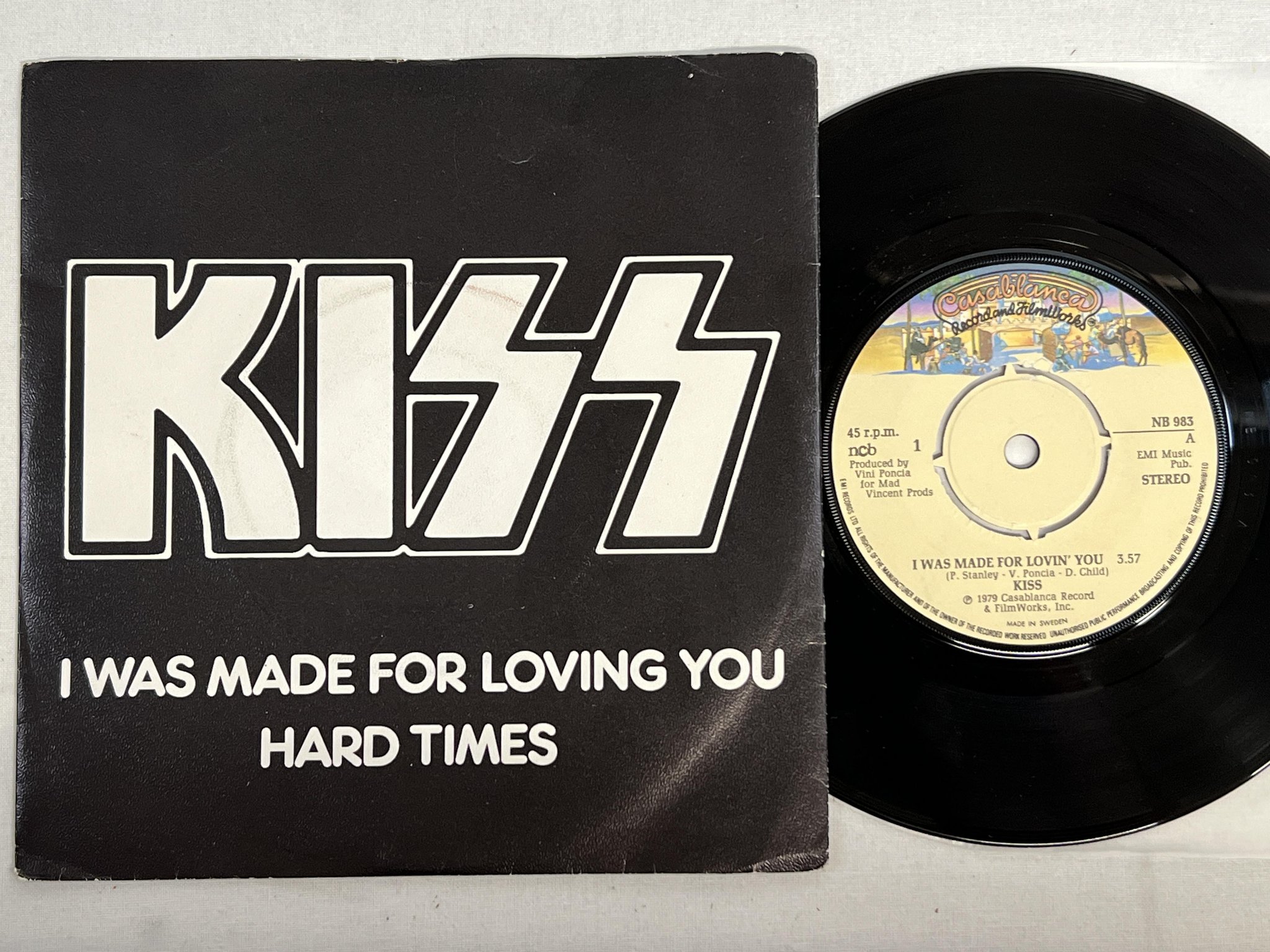Omslagsbild för skivan KISS I was made for loving you 7" Swe CASABLANCA NB 983 