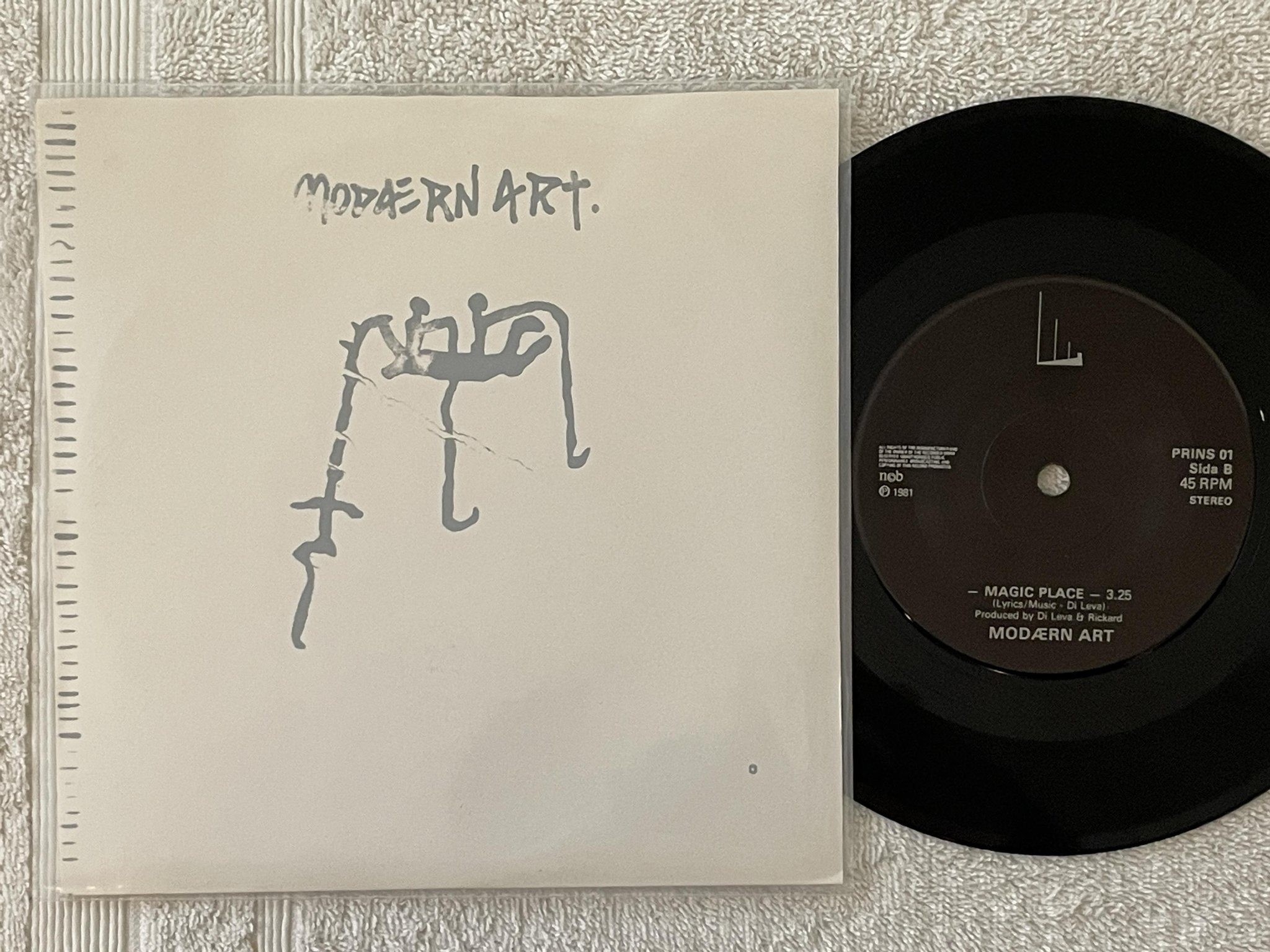 Omslagsbild för skivan Modærn Art envy / magic place 7" -81 KUNGADÖMET PRINS 01 Di Leva ** RARE **
