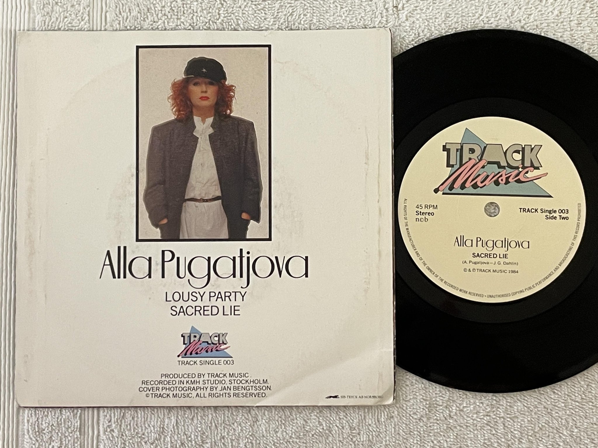Omslagsbild för skivan ALLA PUGATJOVA lousy party 7" -84 Swe TRACK Single 003